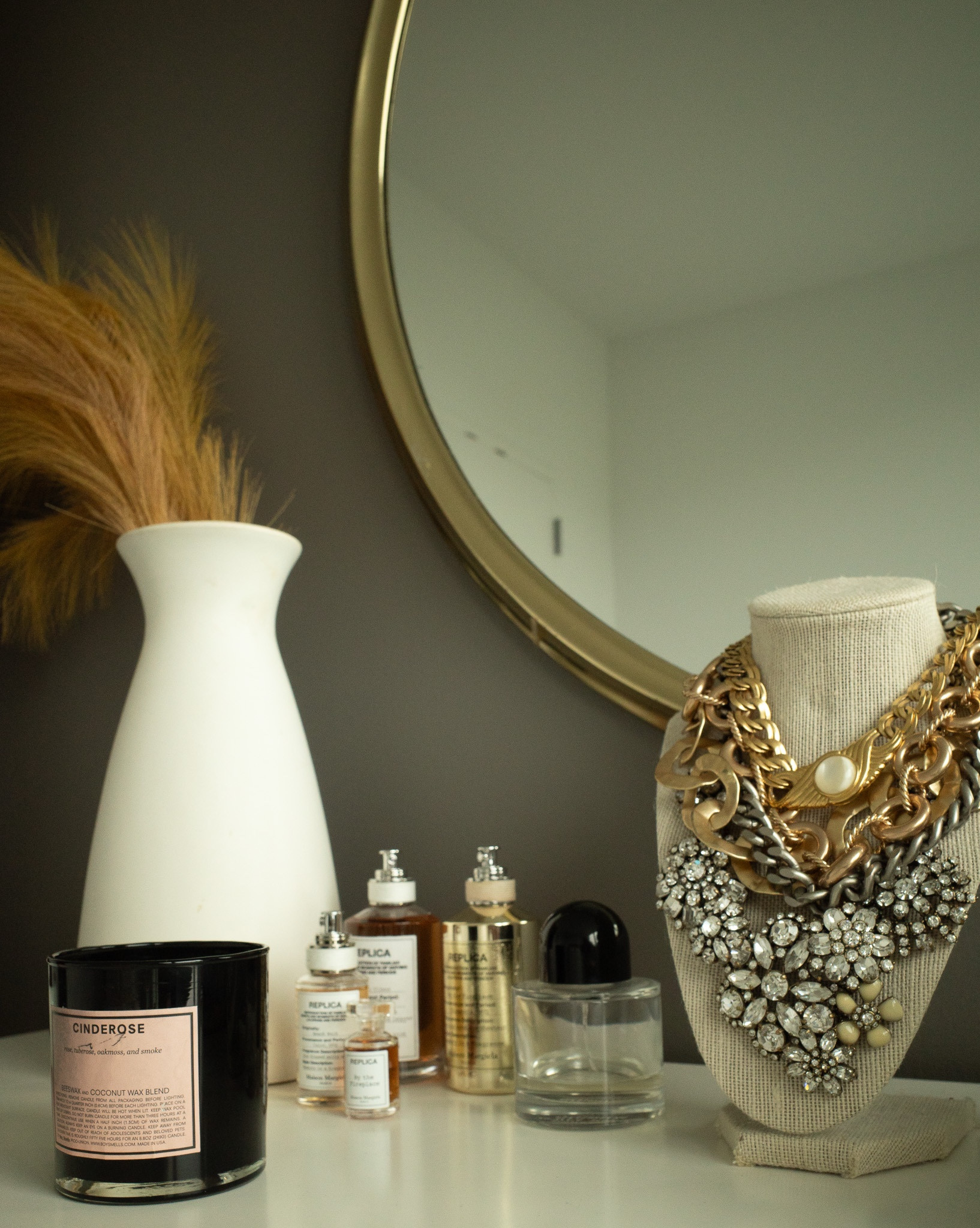 Just moved into my new apartment about a week ago! Here’s a little peak into what I’ve done so far. A bit more to do and still waiting on some pieces but I love how it’s coming together! 

#LTKFindsUnder100 #LTKHome