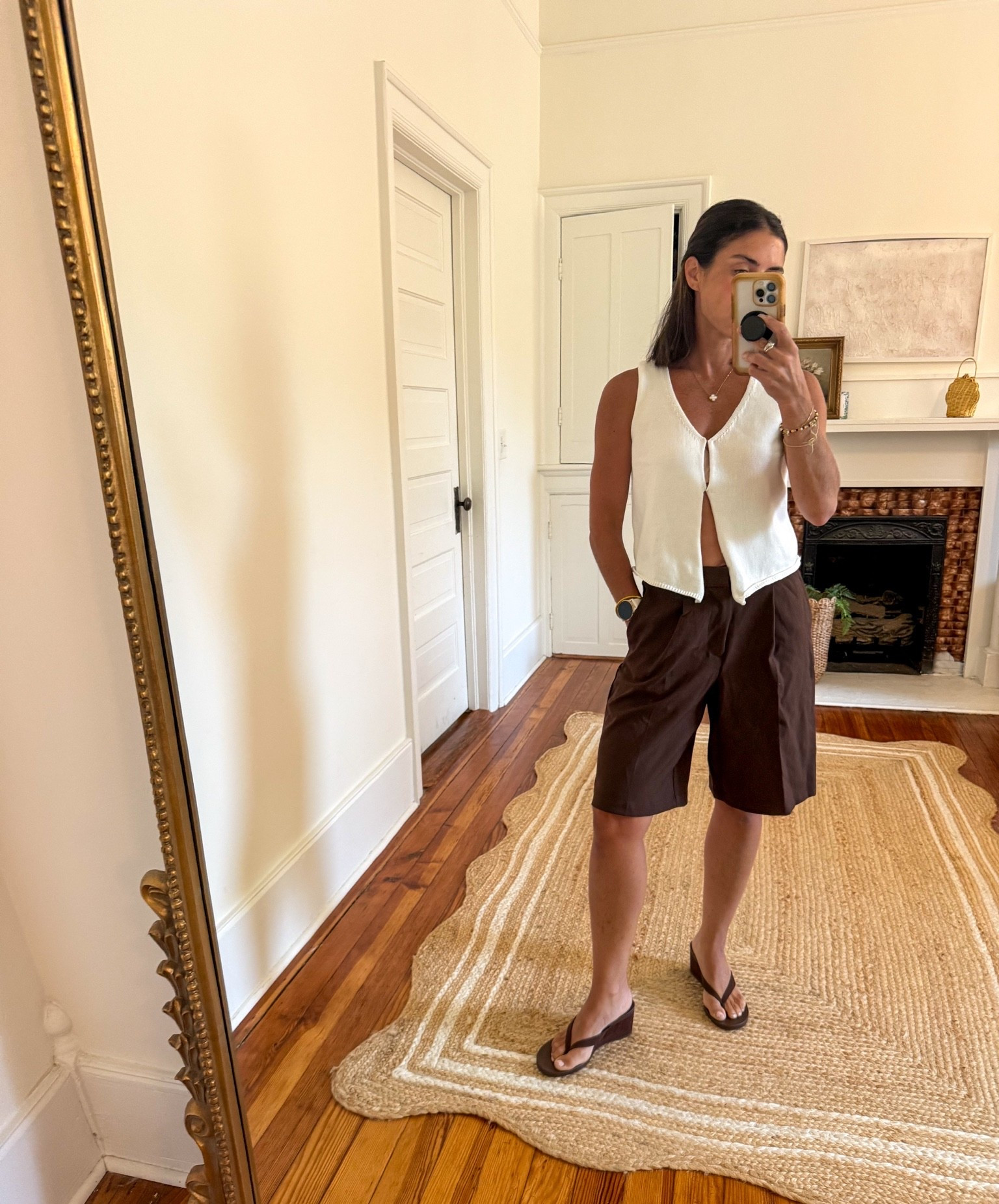 Xsmall shorts 
Similar to aritzia

#LTKgrwm #LTKootd #LTKdayinmylife