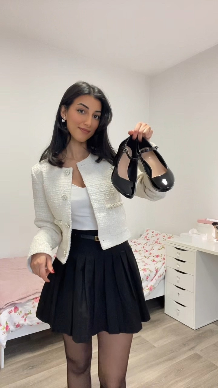 Are you in your soft girly coquette  era? Then this look is perfect for you! #LTKMostLoved

#LTKVideo #LTKstyletip