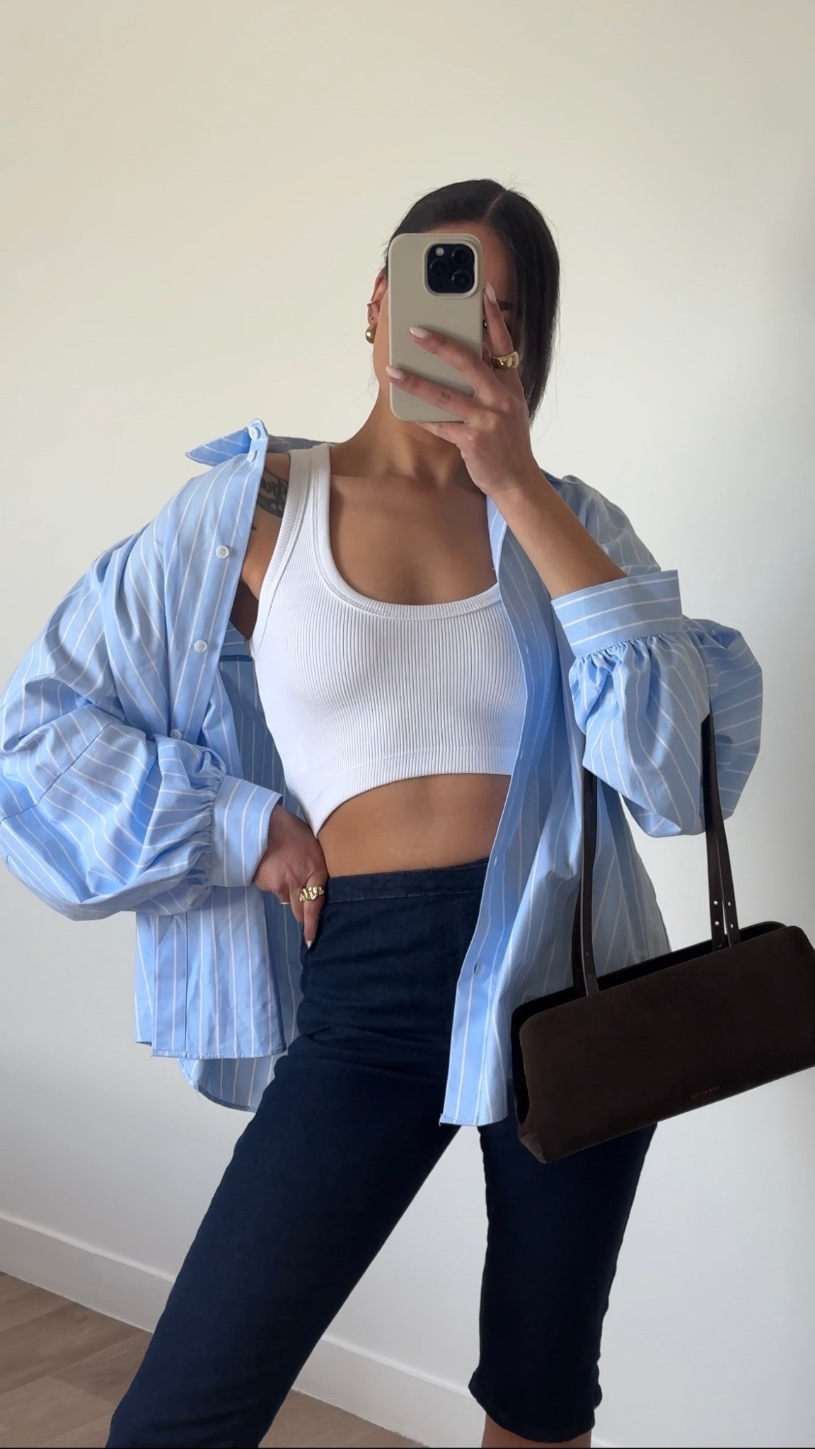 Spring Zara outfit 🦋🤍
Wearing capri pant in size 36
Top in size S
Shirt in size XS
#LTKeurope #LTKfrance
#LTKspring


#LTKspring #LTKeurope #LTKfrance