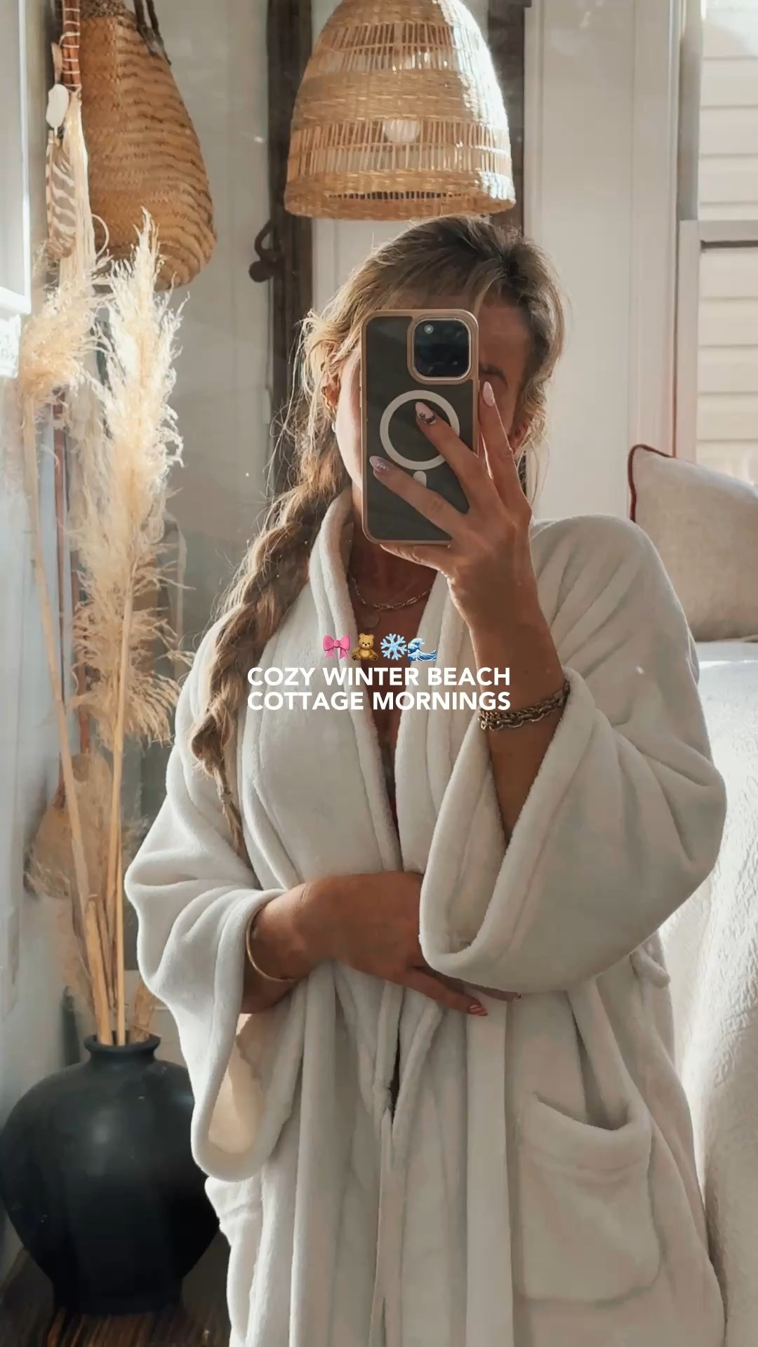 Cozy mornings at the surf shack in @wearloveandwar 🎀❤️🧦☕️🧸🧺& living in their bra + panty sets non stop, they are the SOFTEST EVERR. 

#wearloveandwar #LoveAndWarLingerie #BambooUnderwear #SustainableStyle