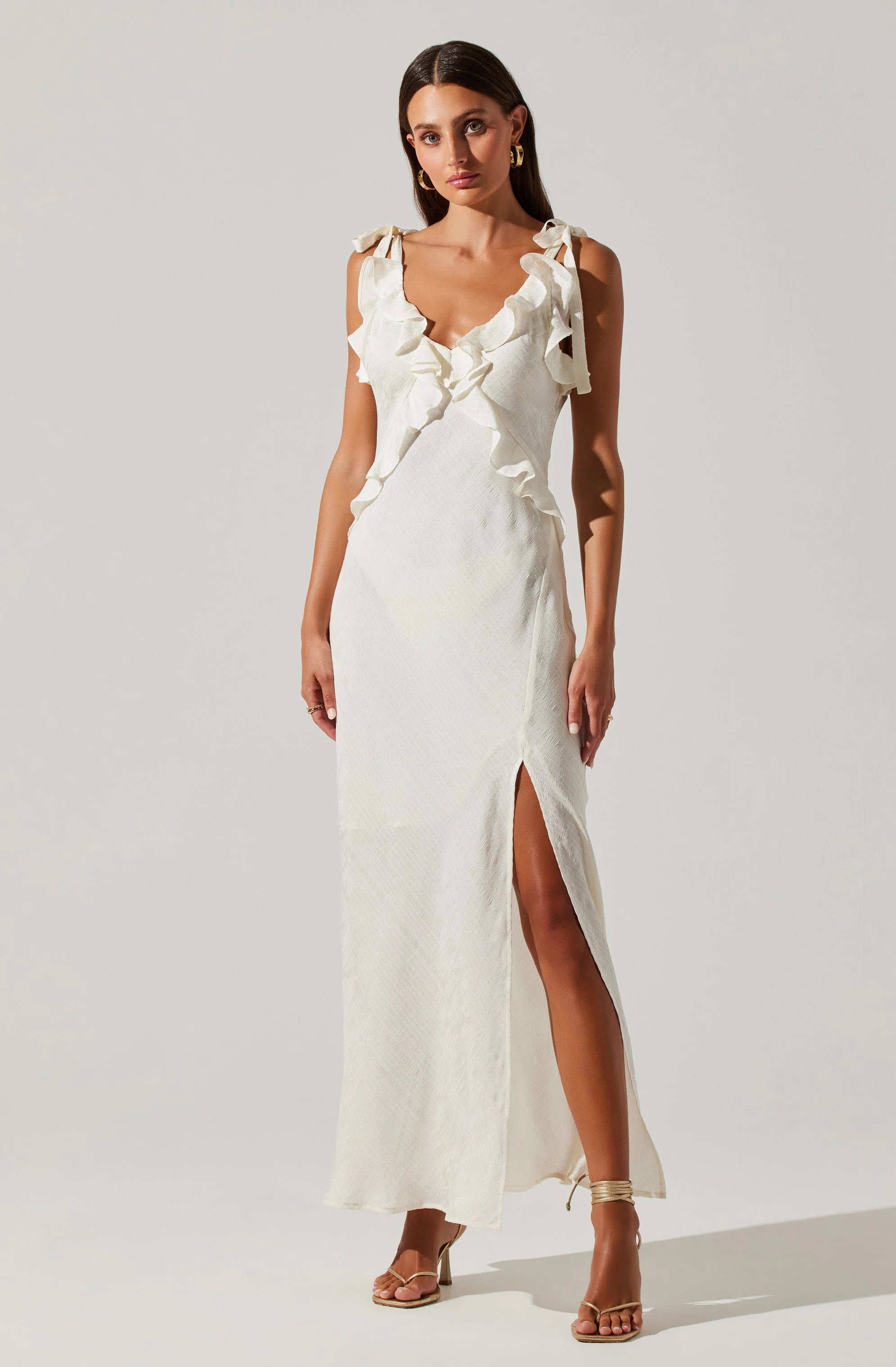 Sorbae Ruffle Maxi Dress - White / XS | ASTR The Label (US)