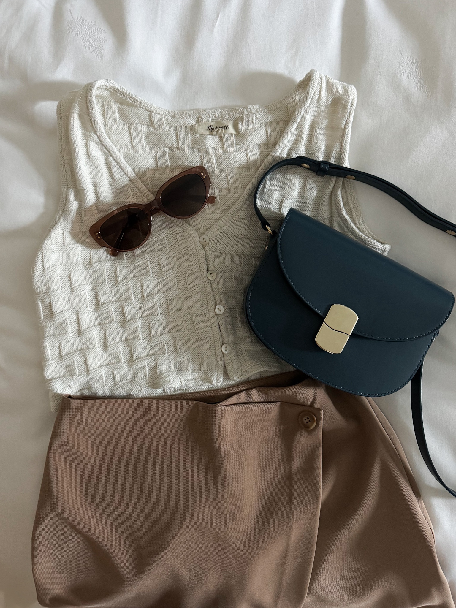 Fall outfits 

#LTKSeasonal #LTKStyleTip #LTKItBag