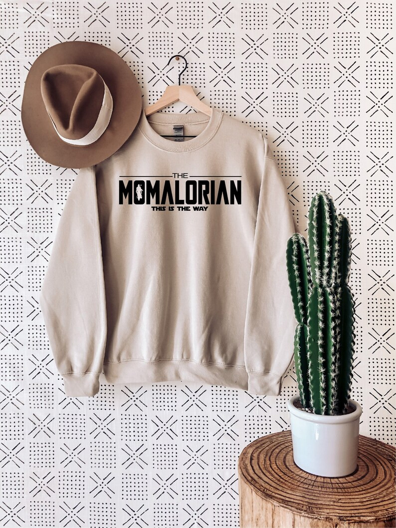Momalorian Sweatshirt, Star Wars Mom Sweatshirt, Mamalorian Sweatshirt, Mothers Day Sweatshirts, ... | Etsy (US)