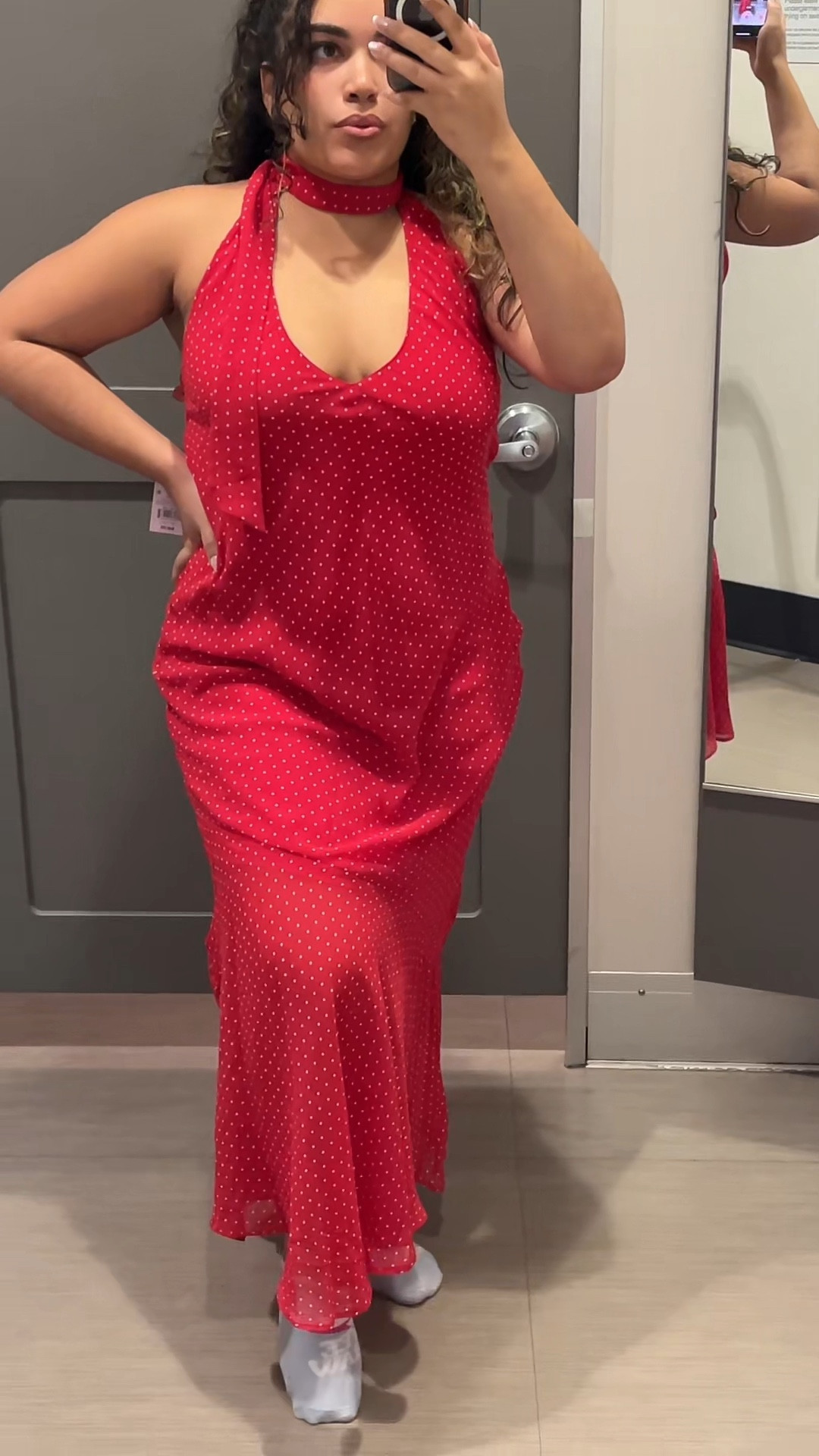 The perfect date night dress. Love how flattering it fit while also hiding my mom pooch ❤️

#LTKMidsize #LTKmomlife #LTKValentine