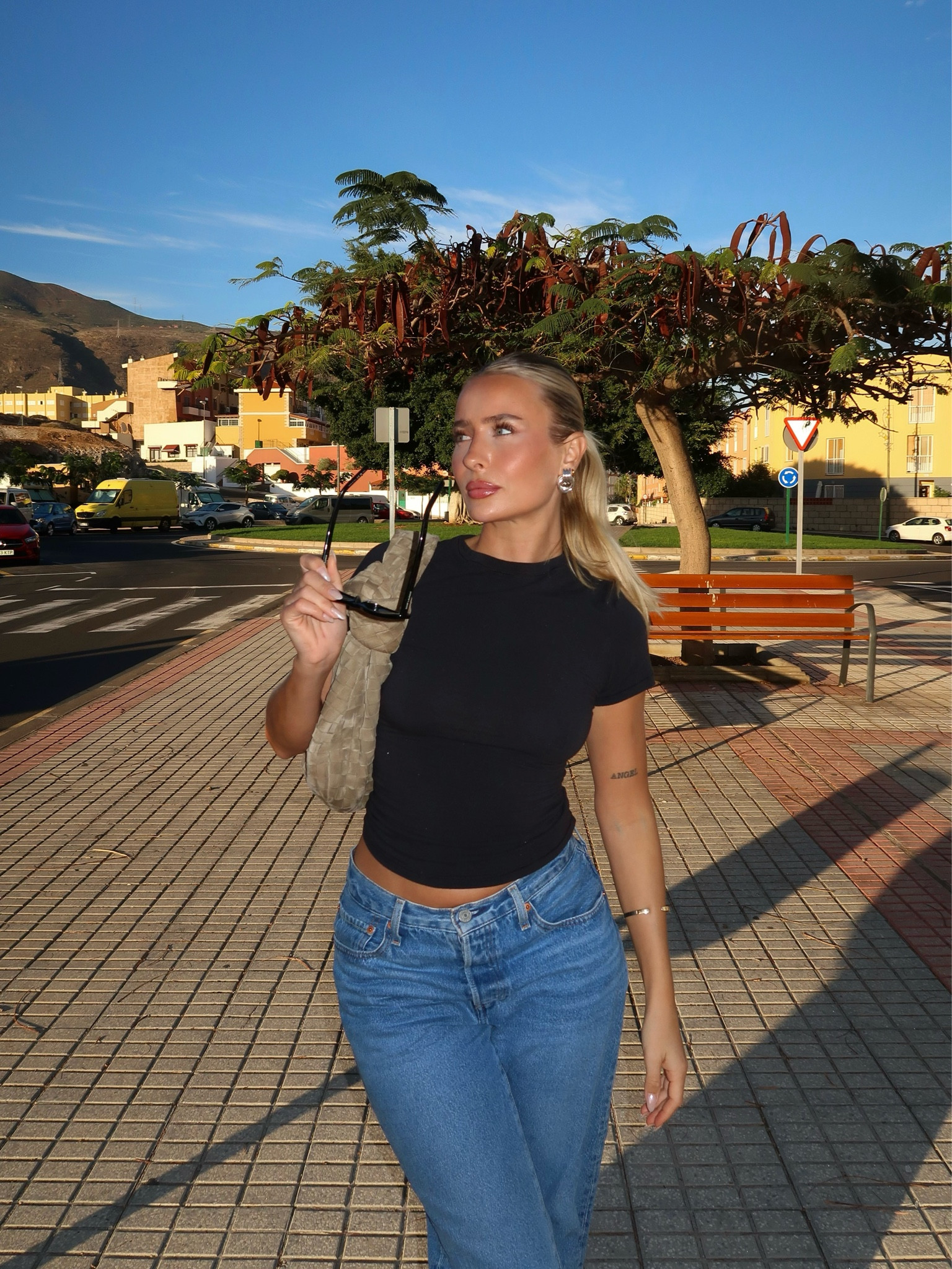sleek ponytails <3 

#LTKSeasonal #LTKfindsunder100 #LTKeurope