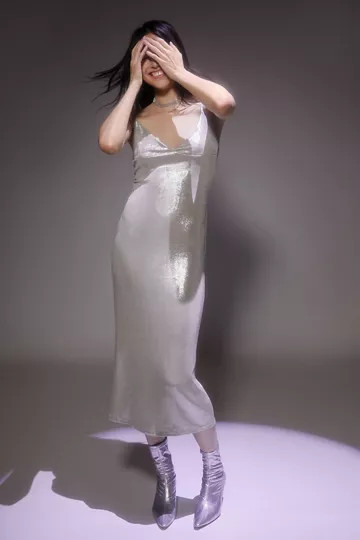 Motel UO Lativa Metallic Midi Dress | Urban Outfitters (US and RoW)