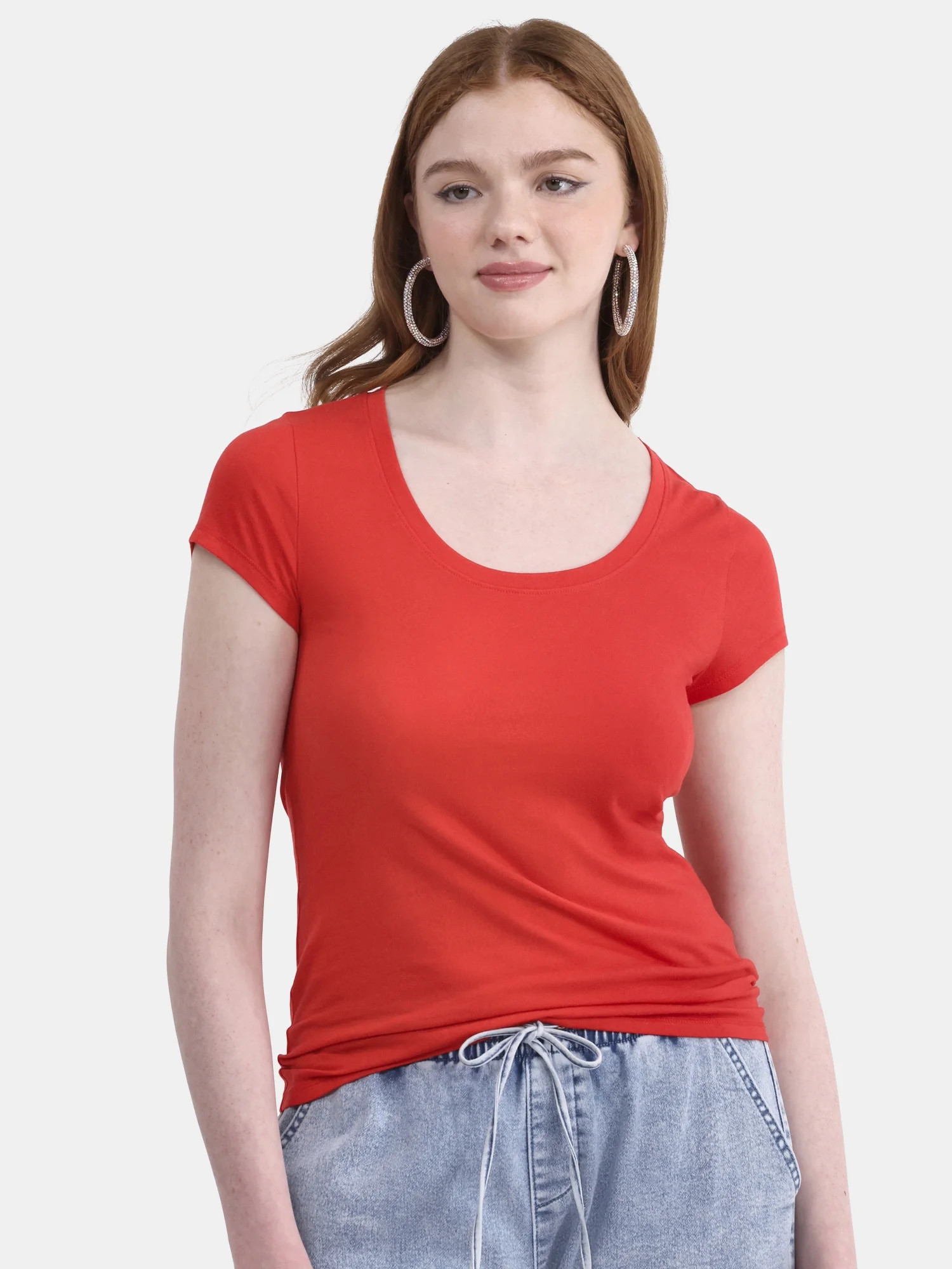 No Boundaries Scoop Neck Tee with Short Sleeves, Women's | Walmart (US)