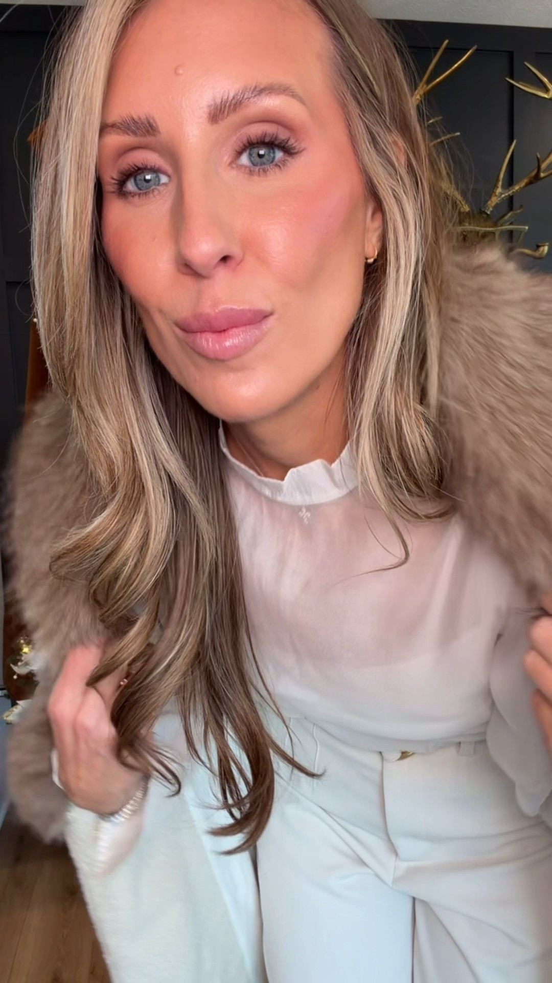 Love love this look! Major sale this weekend on it too 

#LTKmomlife #LTKHoliday #LTKOver40