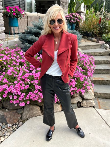 Such a fabulous Fall Outfit! Love the color of this jacket #falloutfits #fallfashion #falltrends

#LTKfindsunder50 #LTKstyletip #LTKover40