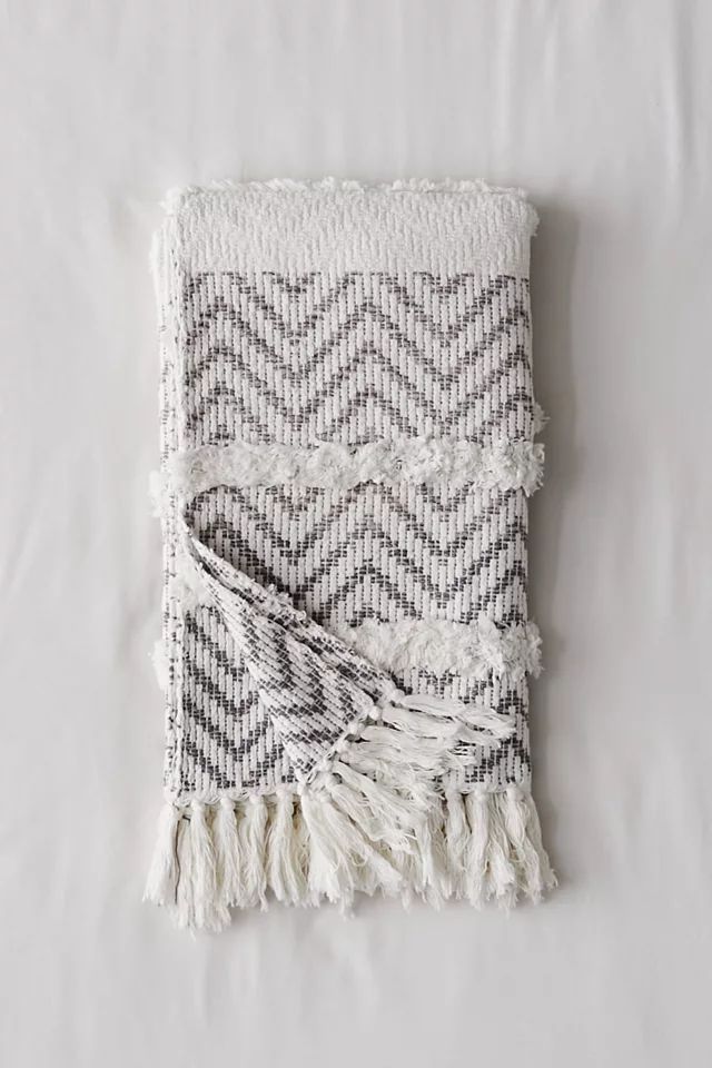 Clara Throw Blanket | Urban Outfitters (US and RoW)