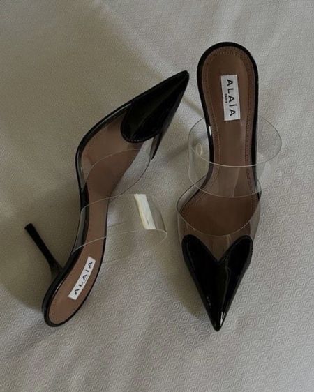 Alaia heels dhgate 

#LTKCyberWeek #LTKfindsunder100 #LTKsalealert