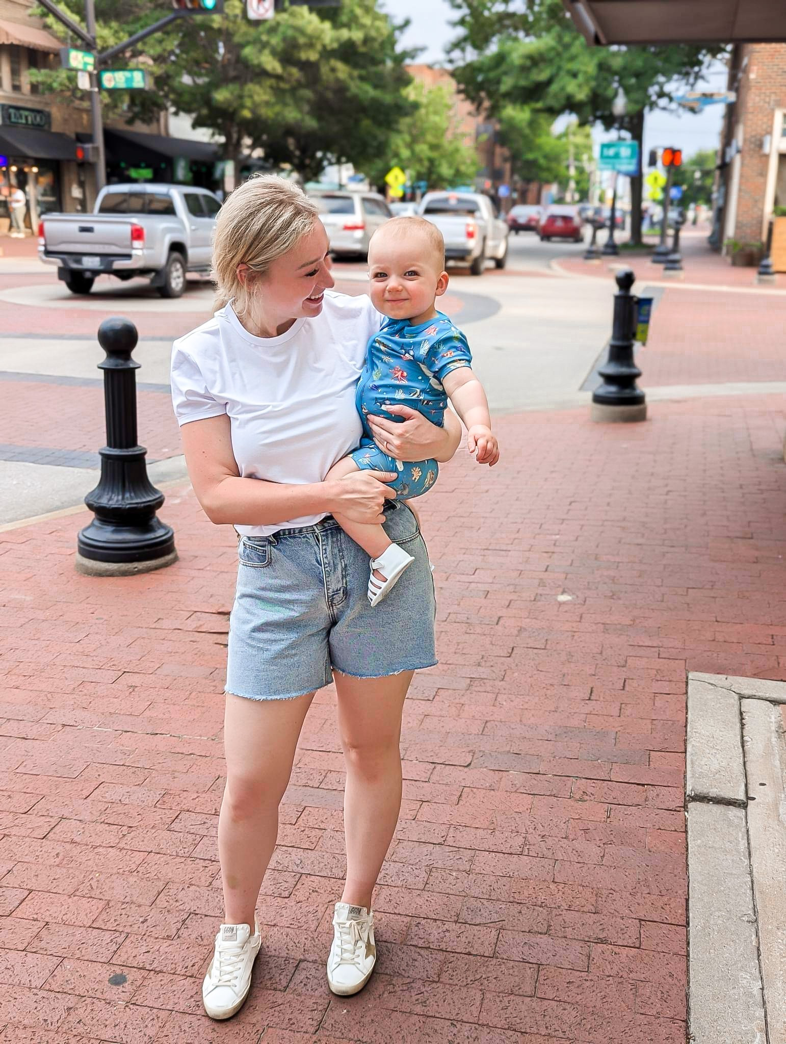 Wearing size S bodysuit and fits TTS!