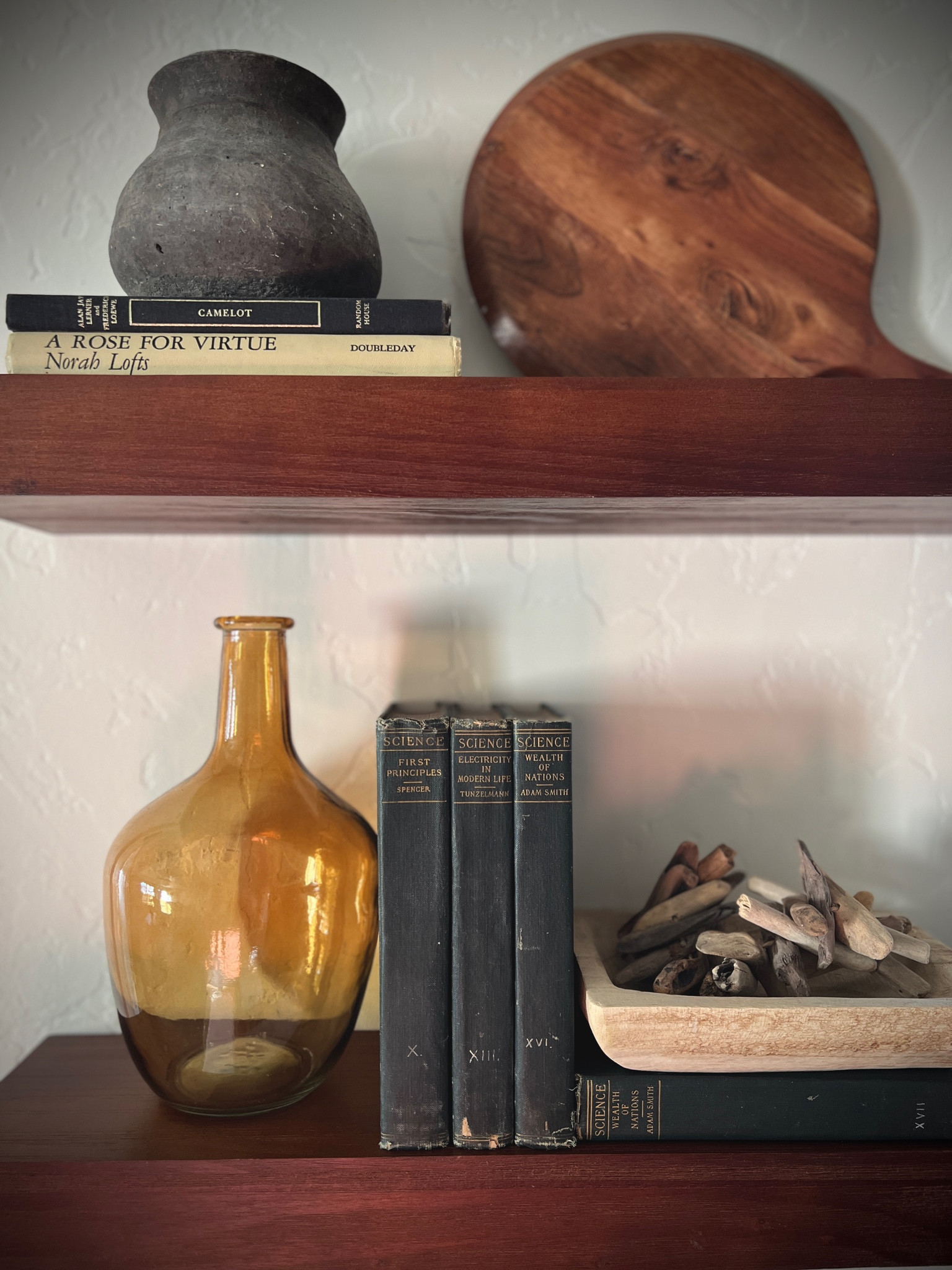 First project down! I love some open shelving… so it only made sense to remove this lonely cabinet. It lets in so much more light from the kitchen window ☀️

kitchen floating open walnut shelves diy home interior vintage decor design

#LTKFindsUnder100 #LTKFindsUnder50 #LTKHome