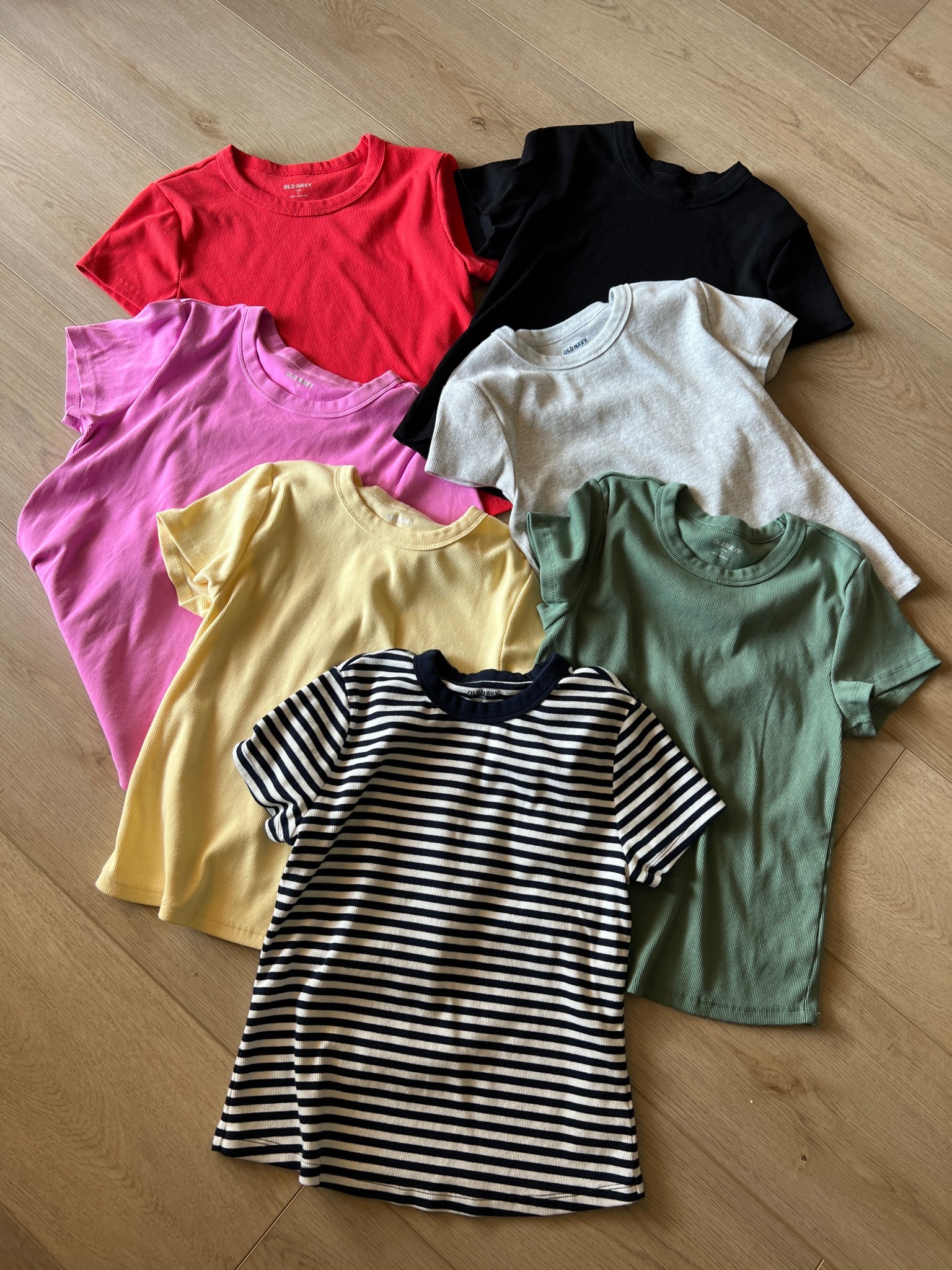 Favorite Old Navy Basic tee! 

#LTKFindsUnder100 #LTKFindsUnder50 #LTKSaleAlert