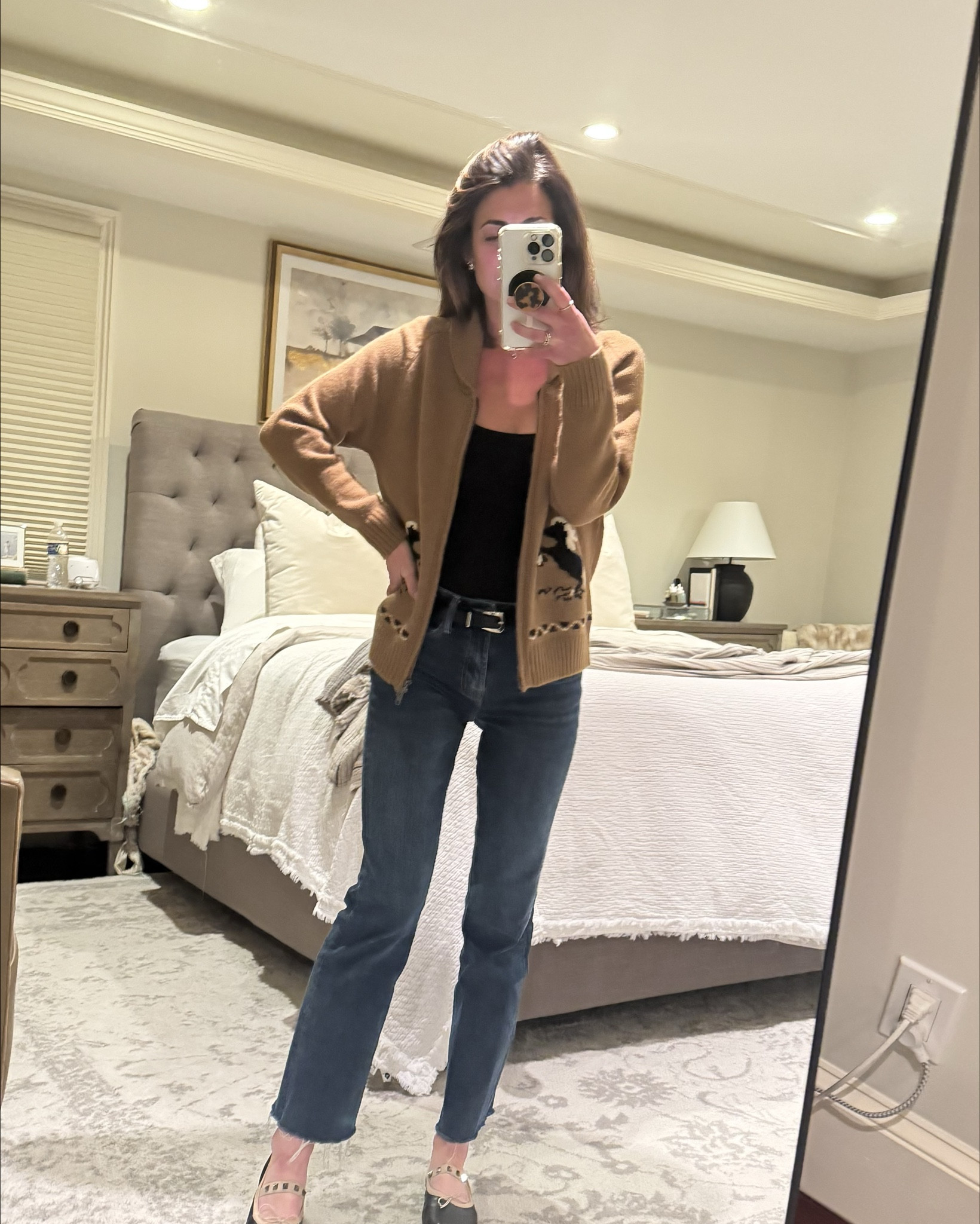 House cardigan with zipper and collar, bodysuit, flats, leather belt, 90s trending look, fall looks

#LTKFallSale #LTKSeasonal #LTKPetite