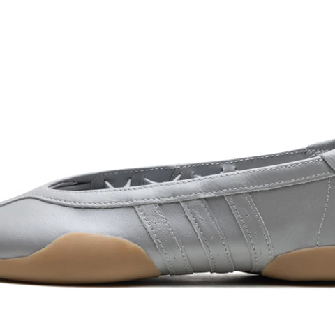 Taekwondo Mei Ballet WMNS "Metallic" | Stadium Goods KR
