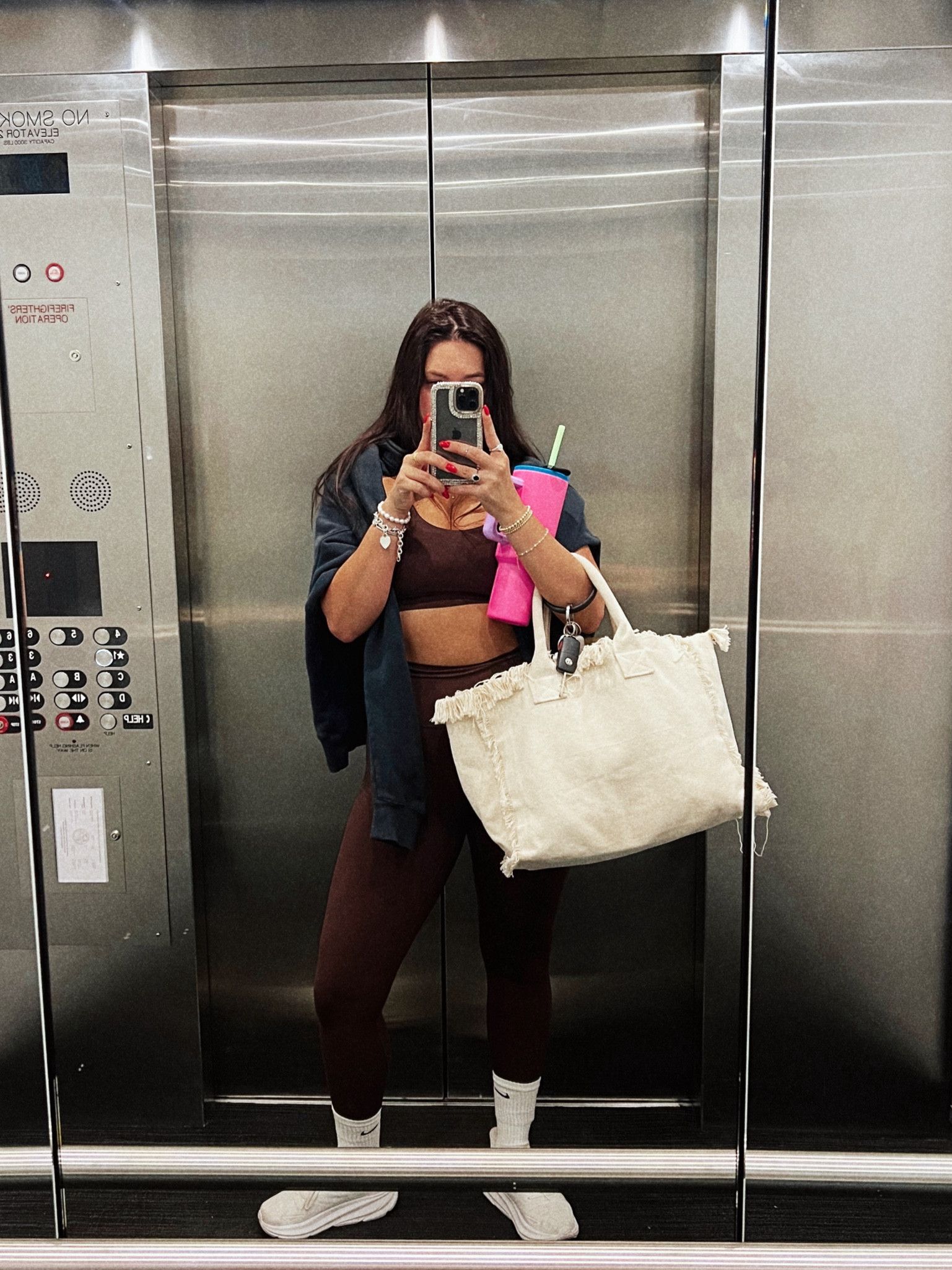 Workout outfit of the morning - July 18, 2024

• lululemon leggings - size 6 or 8
• lululemon sports bra - size 10
• Alo leggings - size s or m
• Alo sports bra - size l
• Hoka sneakers - size 8 [true to sizee

#LTKFitness #LTKMidsize #LTKActive