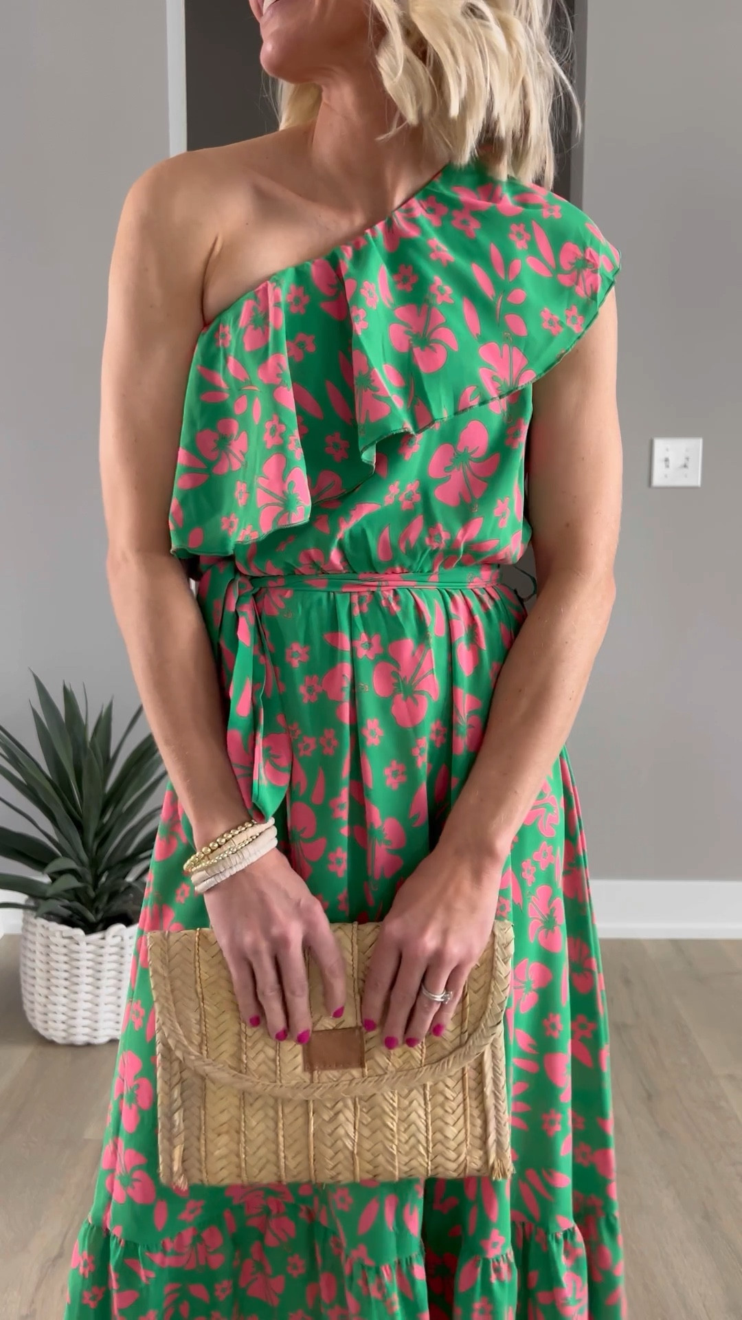 Amazon vacation dress! I’m wearing a small in all 4 dresses! 

#LTKtravel #LTKfindsunder50 #LTKstyletip