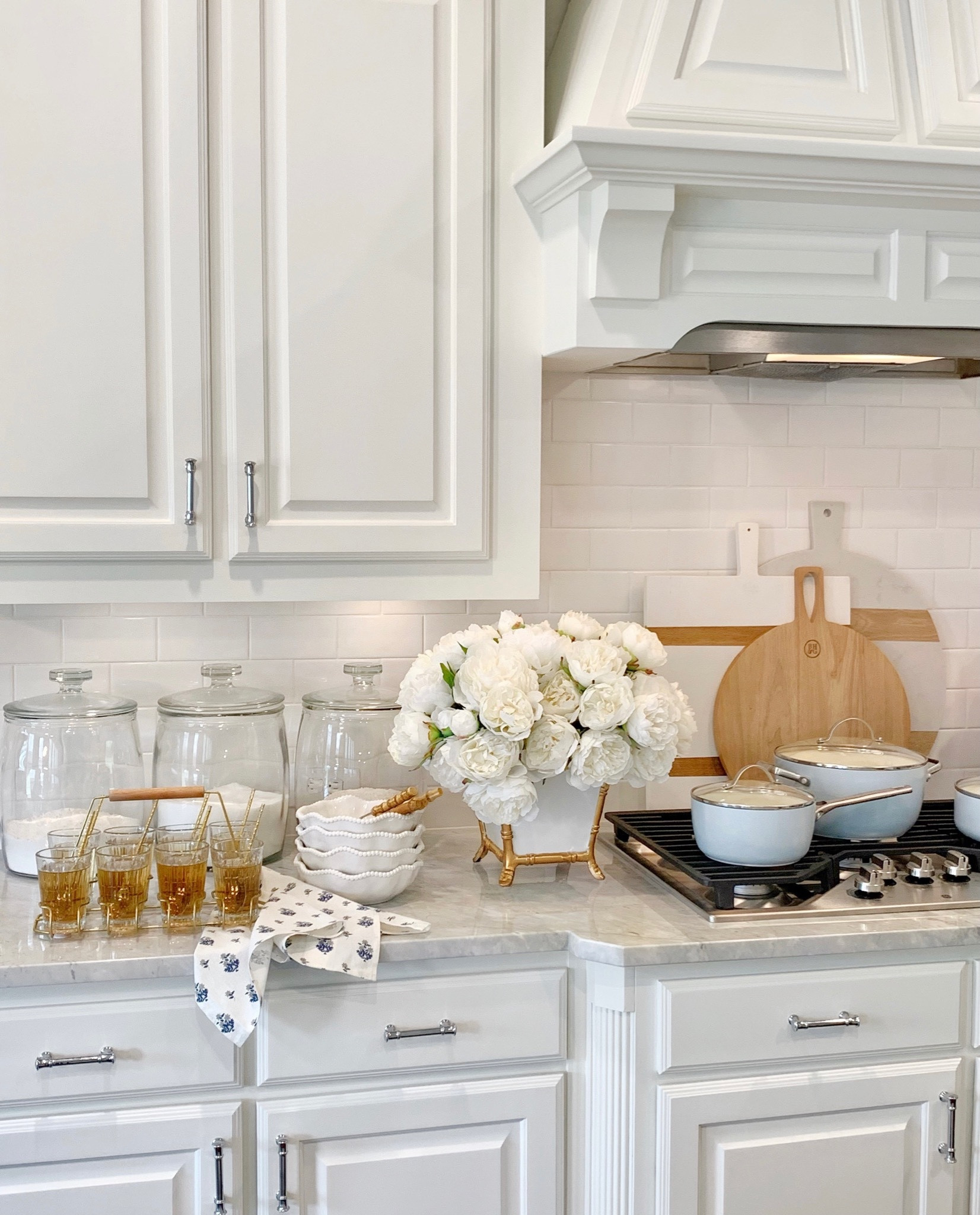 Summer kitchen accessories 