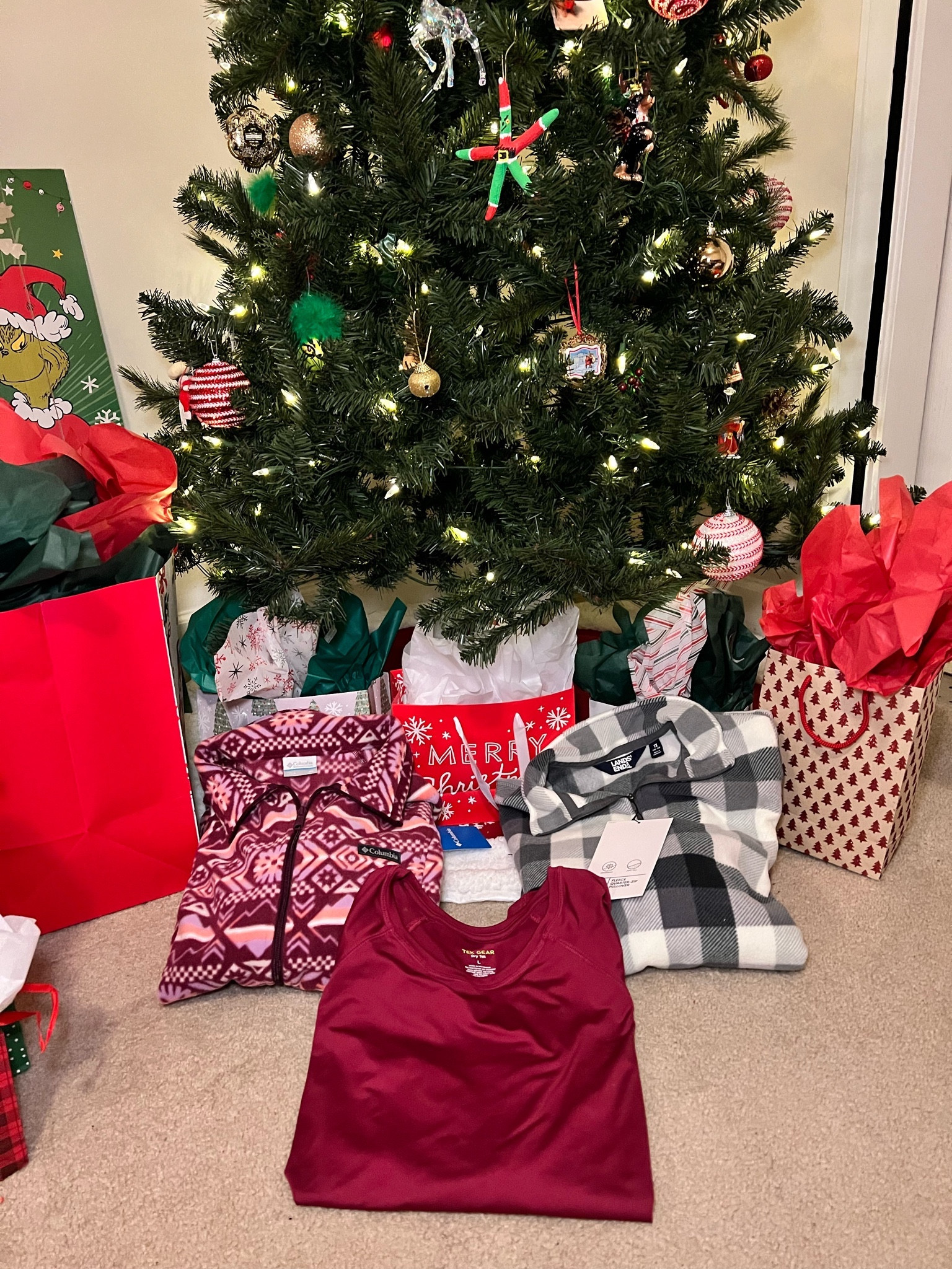 Stay snug as a bug in a rug ❄️❤️

With Christmas passing by once again, and you have some gift cards to use, why not shop in store or online at @kohls & shop their BIGGEST CLEARANCE EVENT OF THE SEASON! Hurry & save up to 70% off 🤑 
Get more of your families & your favorite brands like Columbia, Lands End, TekGear, LC by Lauren Conrad, Sonoma, & so many more! Plus you can redeem your Kohl’s Cash® in store & online through December 31! (Not valid on Sephora at Kohl’s.)

These Columbia & Lands End fleece jackets are super soft, will keep you nice and warm, and have such pretty prints/colors!! And this TekGear long sleeve top would be so cute to wear under either of them! It has drytek material, so when you sweat, you’ll stay nice & dry! All of these would make for perfect gifts, if you haven’t done any of your gift exchanges! ❤️

All items are linked in my stories & saved under the Kohl’s highlight! ✨

#ad #kohlsfinds #kohlspartner

#LTKmidsize #LTKplussize #LTKSeasonal