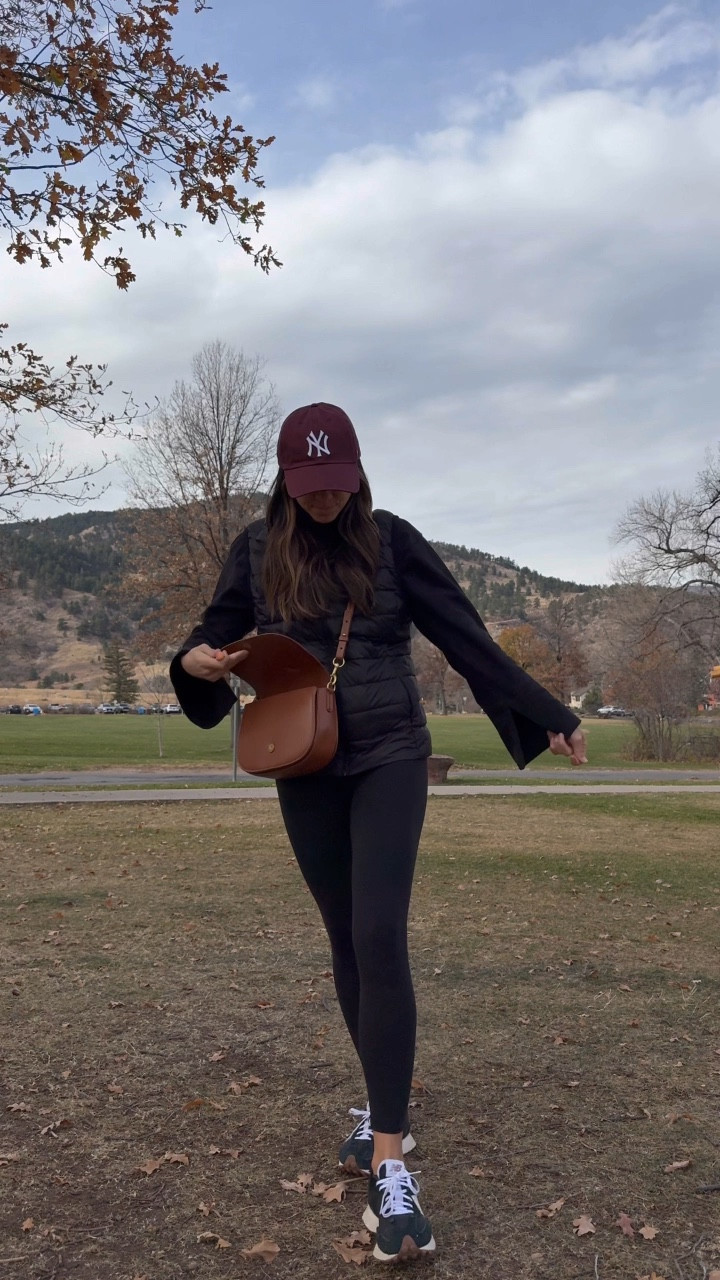 I’ve been wearing these vuori leggings on repeat and of course adding a touch of color with my baseball hat. If you’re in Boulder, stop by Sleepy Bear Playground at Chautauqua Park  next to the flatirons. It’s the best! 

#LTKGiftGuide #LTKmomlife #LTKdayinmylife