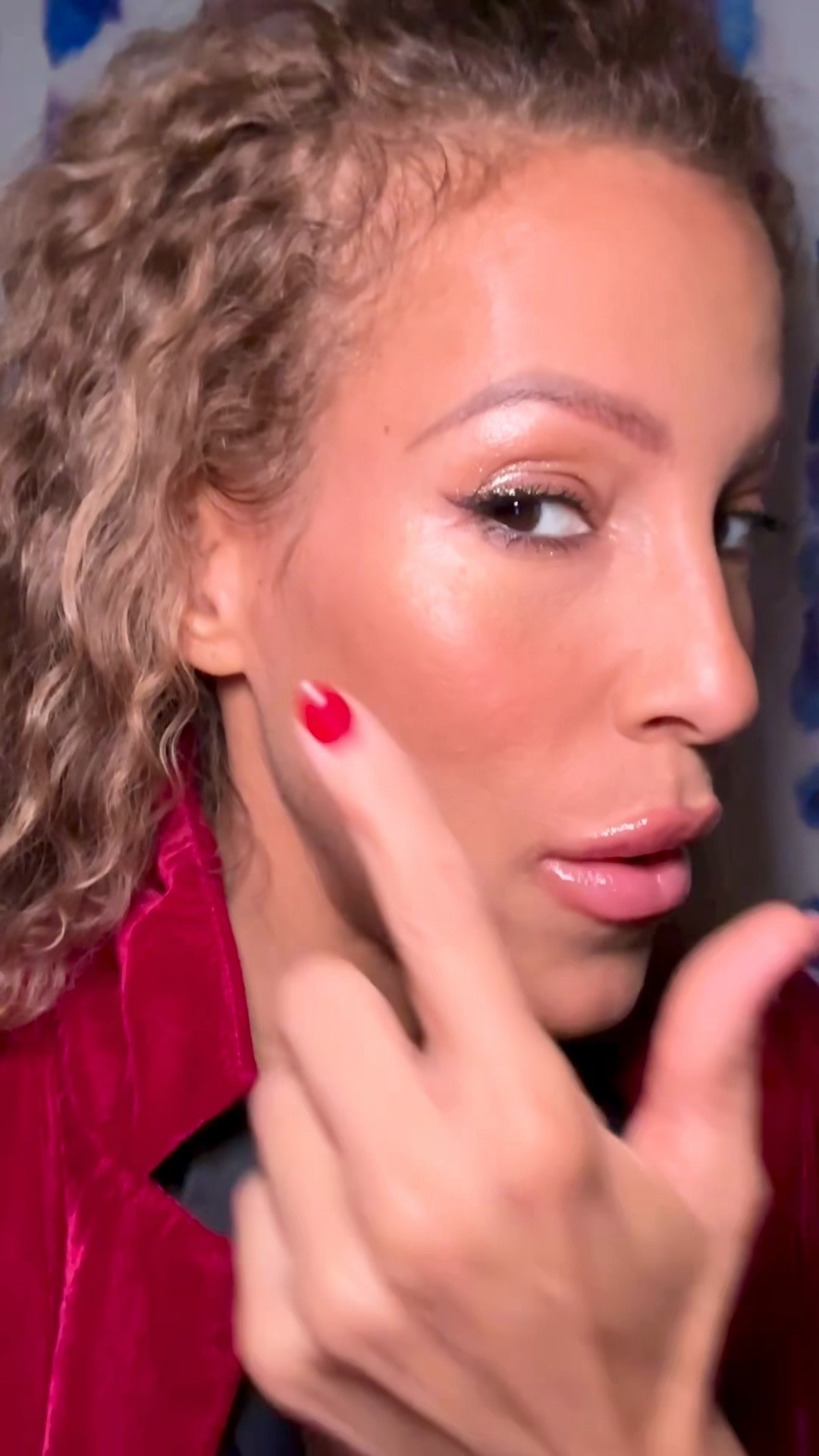 ADULT GLITTER EYE:  VERY DEMURE, VERY MINDFUL

#LTKBeauty #LTKOver40