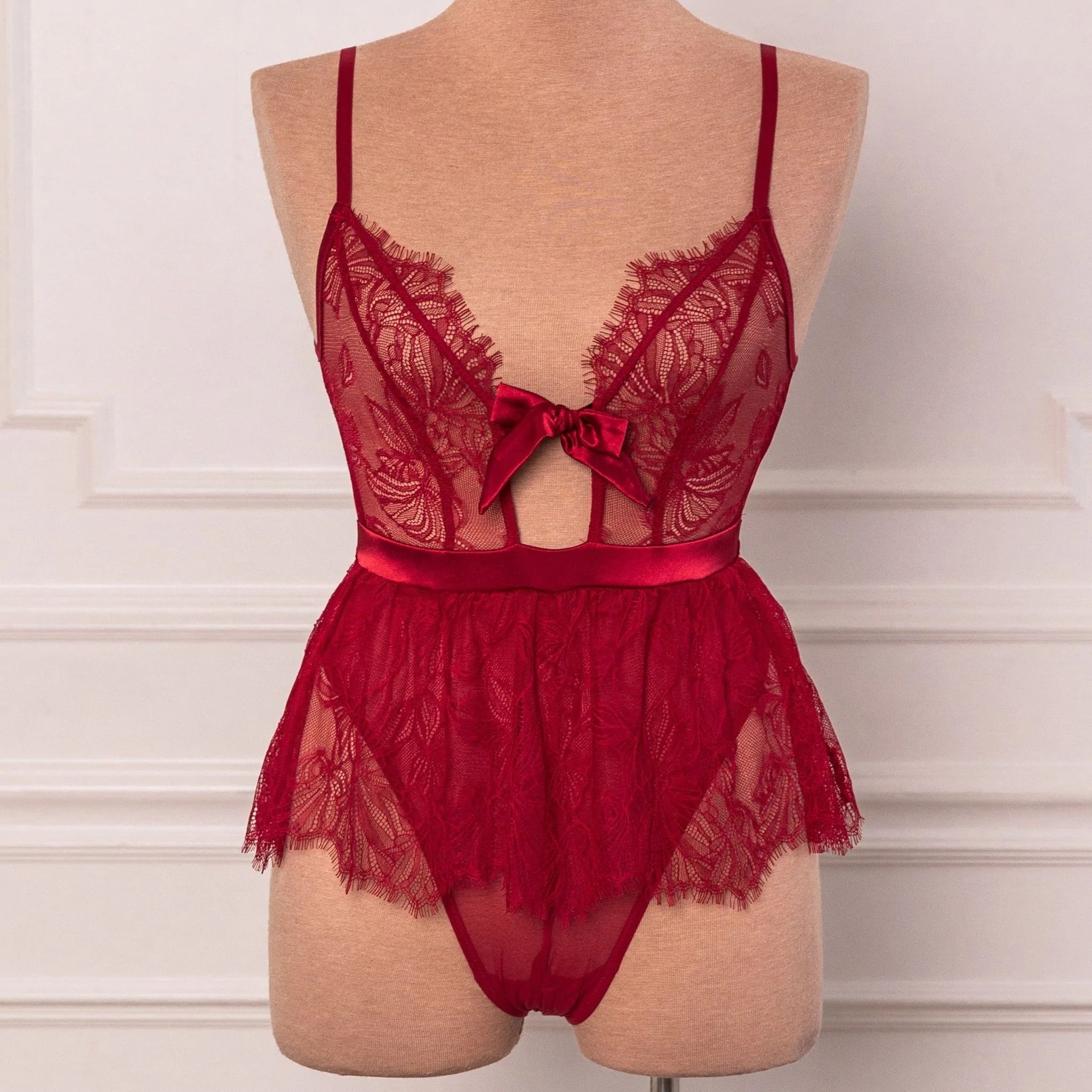 Eyelash Lace Crotchless Teddy - Red | Mentionables