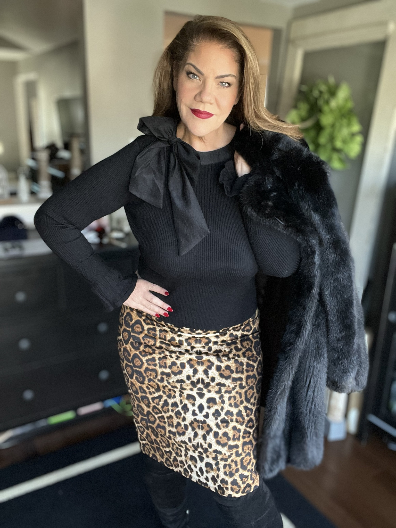 Mob Wife Life. The fit, minus the fur, all available on Amazon!  🙌🏽. For the make up tutorial, you can watch here  👇🏽
https://www.facebook.com/share/v/9tbARNpLbxVXcv1q/?mibextid=WC7FNe

#mobwife

#LTKbeauty #LTKplussize #LTKstyletip