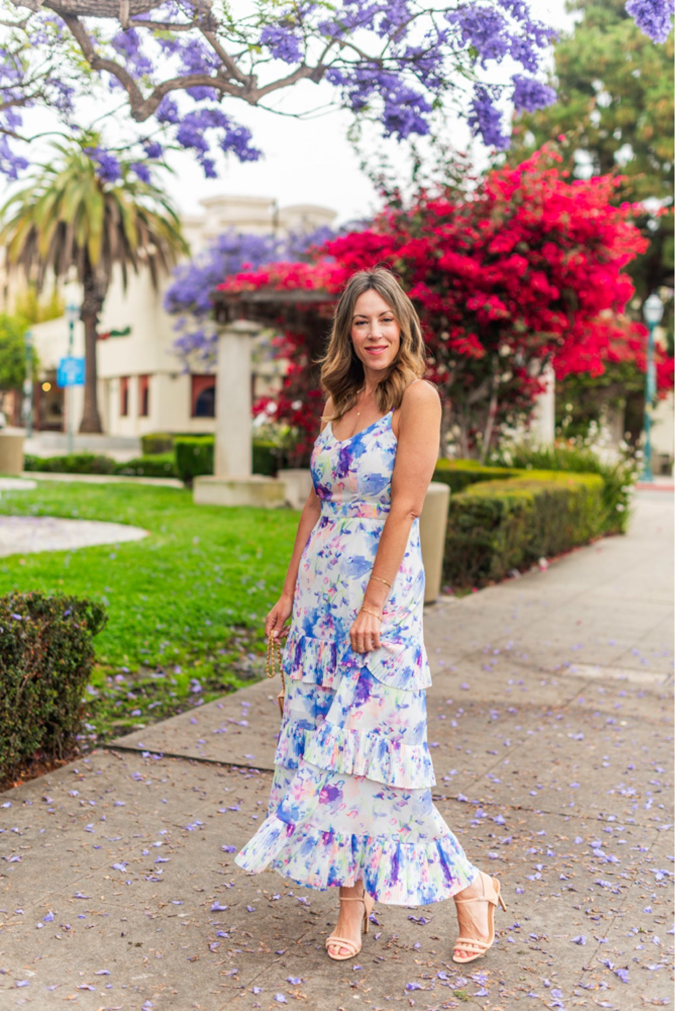 The perfect foral dress for summer 

#LTKOver40 #LTKMidsize #LTKWedding