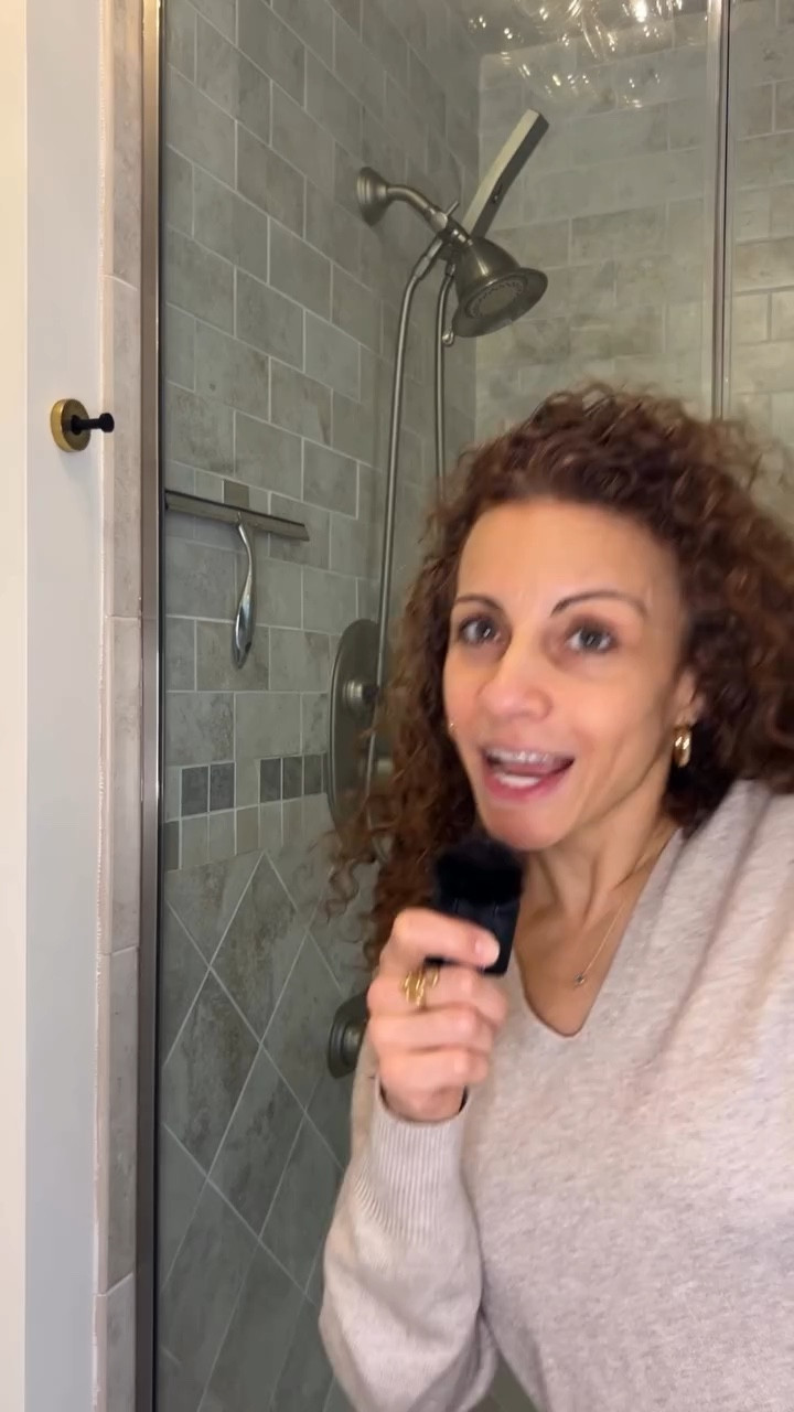 I should have added this to our shower years ago 👏

Just a simple shower wand adapter and hose—and it made such a difference.

It was under $90, and now cleaning the shower and tub is so much easier. Sometimes the smallest upgrades make the biggest impact.

Happy designing 💕✨

#homeownertips #bathroomremodel #showerhack #homeimprovement interiordesigntip