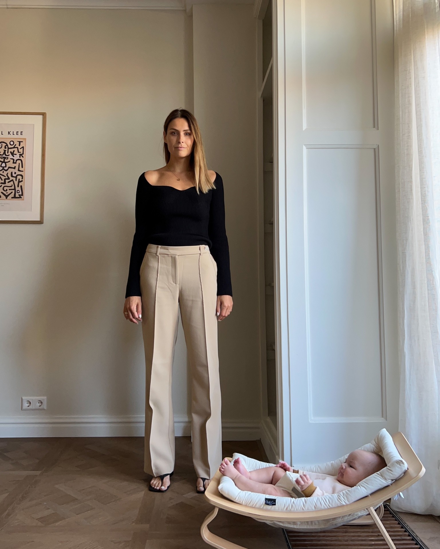 This knitted top from H&M is the best! The heart shaped neckline is such a nice detail and it’s perfect for fall.

#LTKunder50 #LTKstyletip #LTKSeasonal