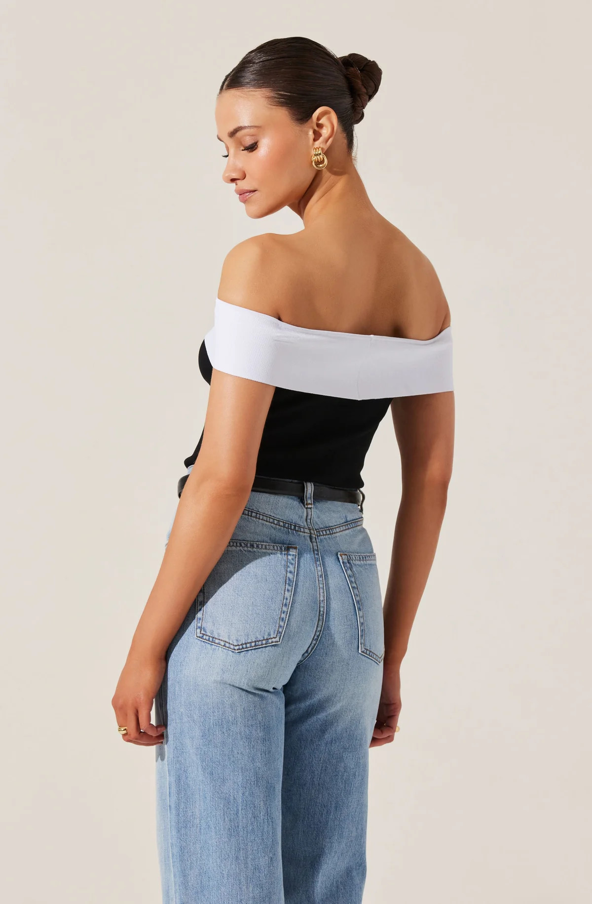 Rochelle Contrast Sweater Top - Black white / XL | ASTR The Label (US)