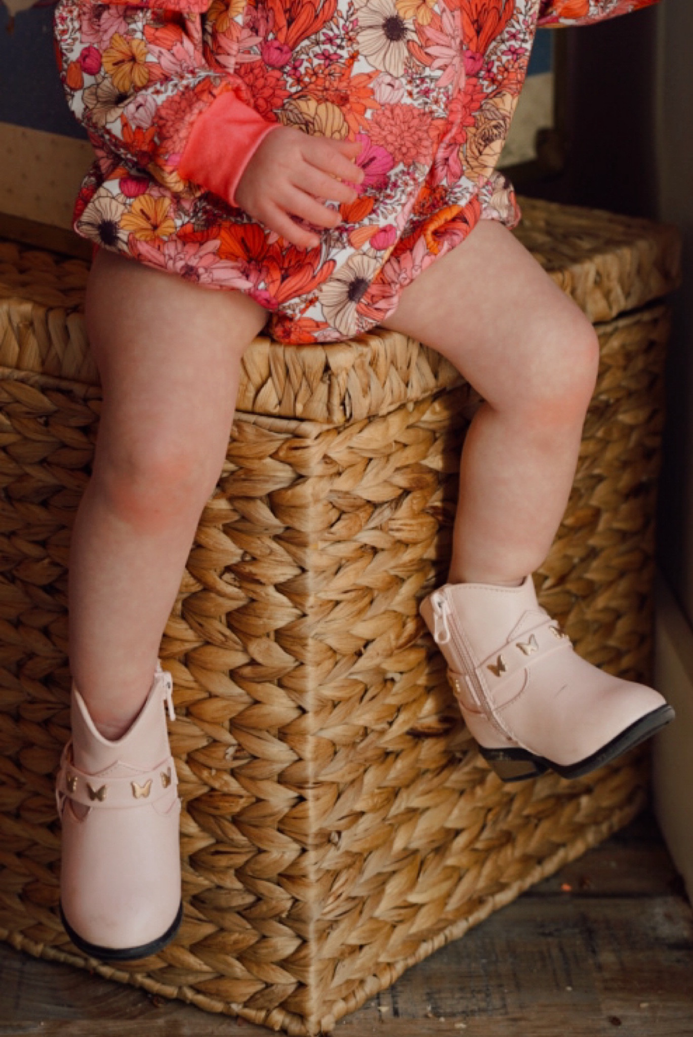 Melting my heart with these boots 🥹🥹🥹

#LTKFamily #LTKBaby #LTKKids