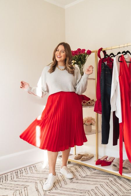 Holiday outfit ✔️ great family photo outfit for holiday cards or holiday party outfit. Wearing size XL in both top and skirt. 

#LTKmidsize #LTKHoliday #LTKstyletip