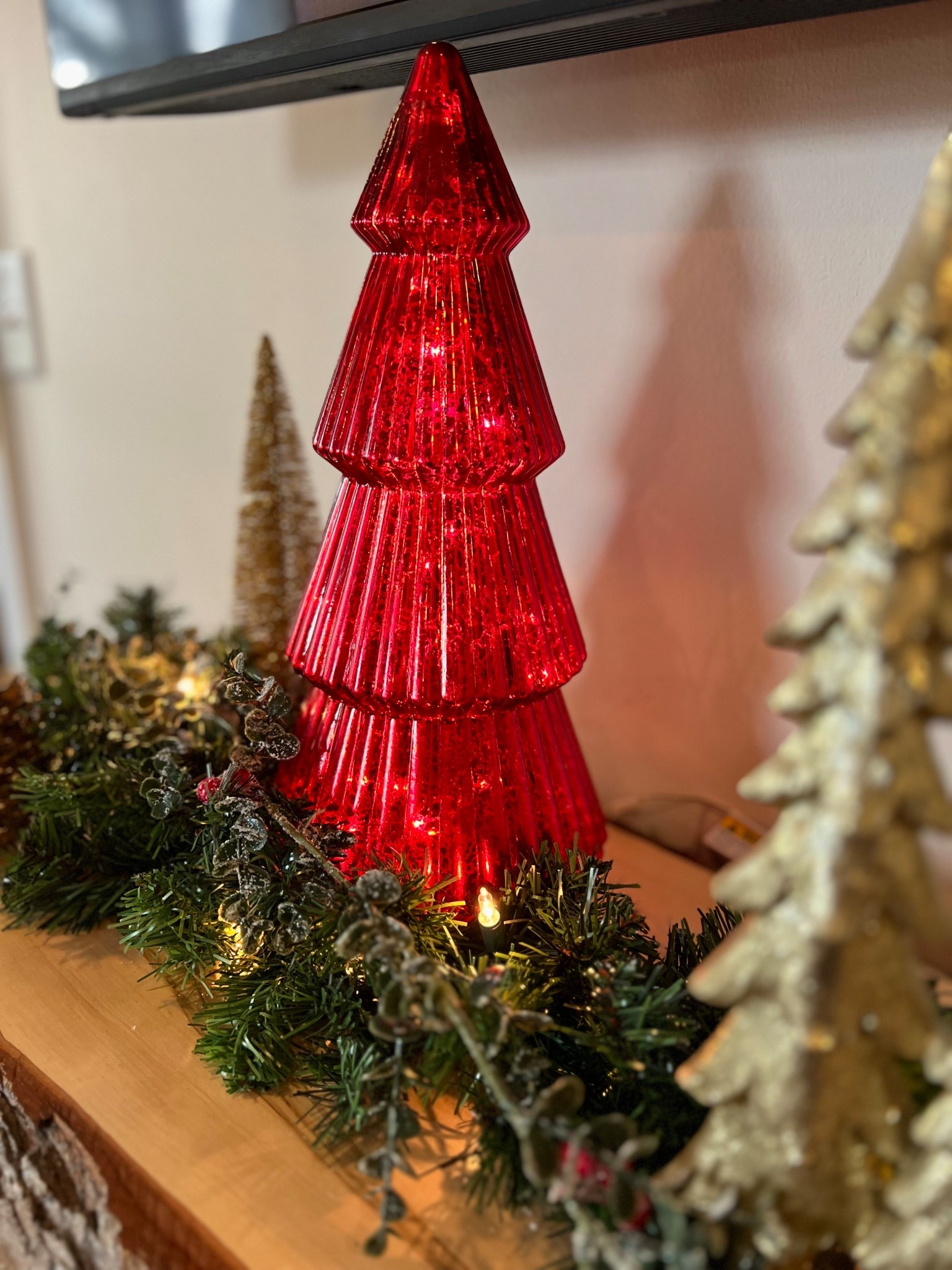 these Mercury glass trees have become some of my favorite Christmas decorations! It’s such a pretty warm glow at night 😍❤️

Christmas Tree Decorations, Christmas Decor, Glass Trees, Table Decorations 

#LTKHoliday #LTKSeasonal