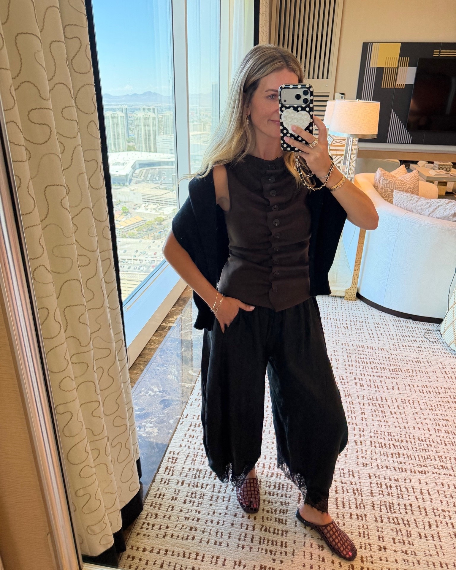 My travel outfit from yesterday! I love this top and have it in two colors!!
Airport outfit, travel, airport set, Anthropologie, travel fit, travel outfits, summer outfits, business casual workwear

#LTKootd #LTKmomlife #LTKTravel