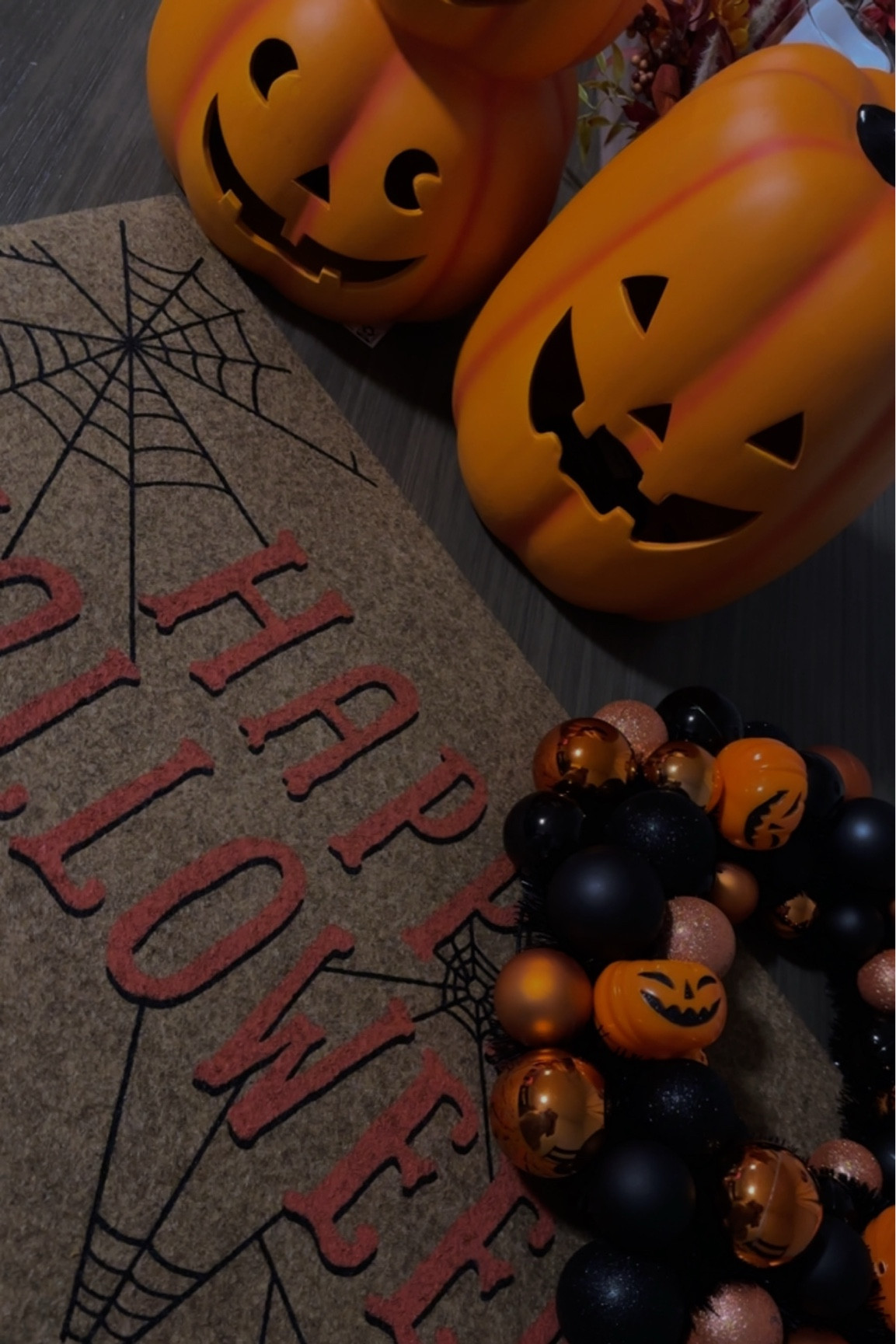 Halloween porch decor 🎃

#LTKSeasonal #LTKHome #LTKHalloween