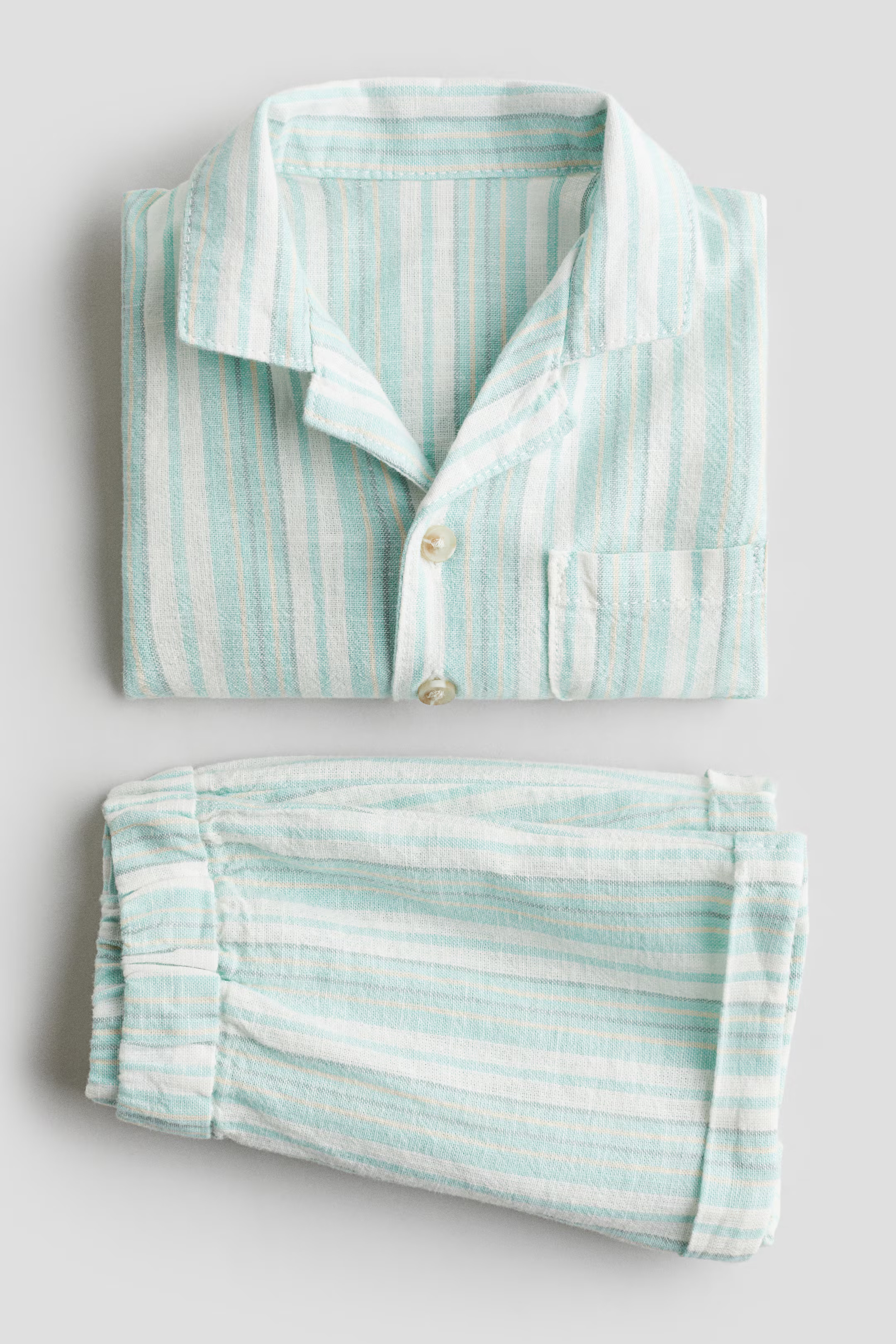 2-piece linen-blend set | H&M (UK, MY, IN, SG, PH, TW, HK)