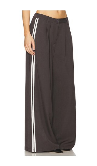 LIONESS Serenity Pant in Grey. - size XS | Revolve Clothing (Global)