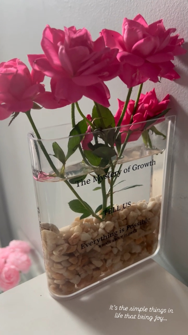 Little things that bring joy 🤍Happy Sunday! xo 
#amazonfinds #amazonbookvase #amazonhomefinds #uniquedecor #interiorinspirations #flowerart #bookcovervase #bookvase
Book vase, book cover vase, home decor, Amazon finds, unique decor, flower art, interior inspo, Amazon home finds 

#LTKSeasonal #LTKFindsUnder50 #LTKHome