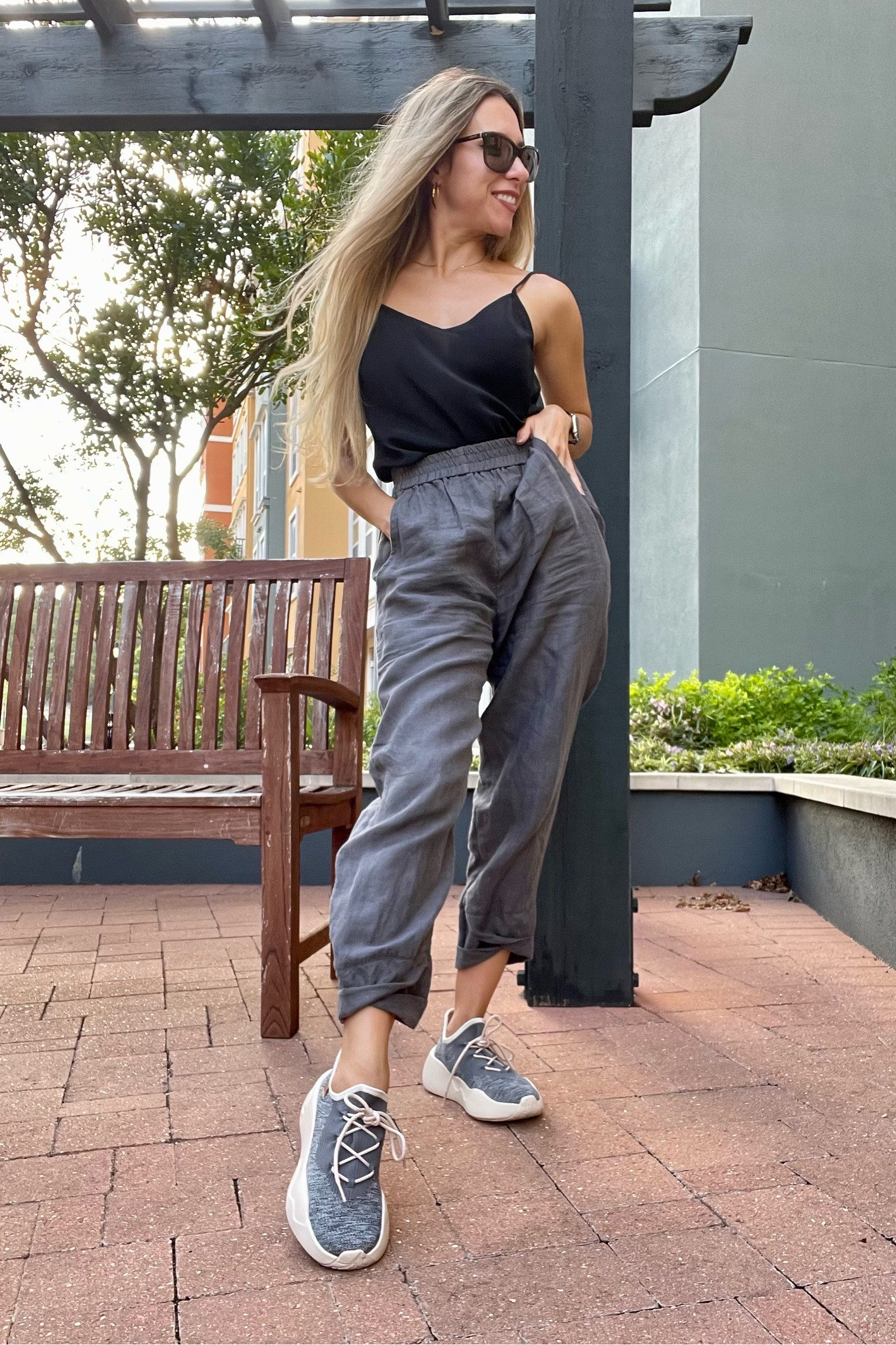 Visit www.bit.ly/uinfootwear_natalierdzzz for my shoes🤍 
*limited time* codes are:
🏷️ natalierdzzz05 ($5 off any shoe purchase)
🏷️ natalierdzzz10 ($10 off $120+ purchase)

Wearing: Steel Grey / San Sebastian II Sneaker Collection 👟🤍