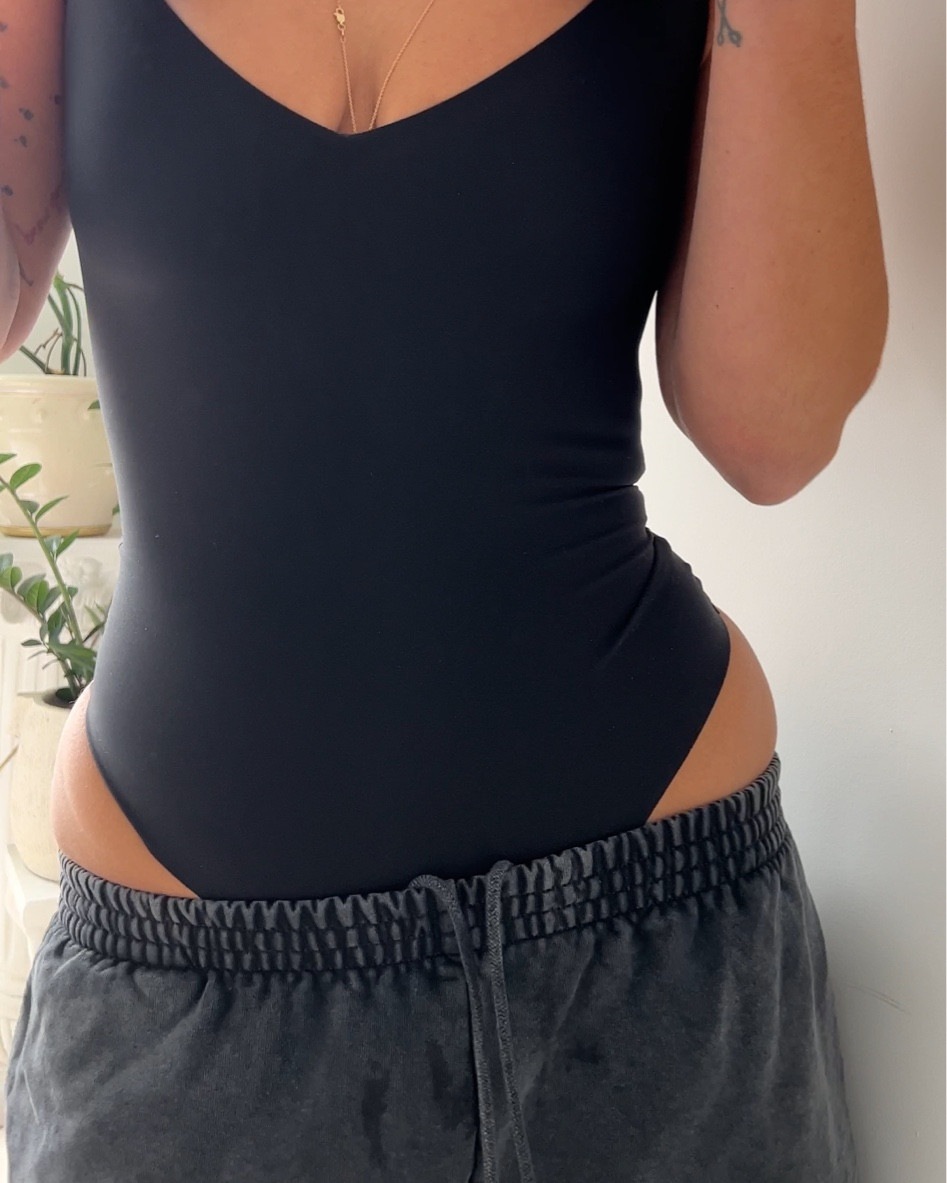 if I wasn’t already a @skims fan 🥴
black + sienna bodysuit: size M
ash shorts: size large 

#LTKmidsize #LTKstyletip #LTKfindsunder100