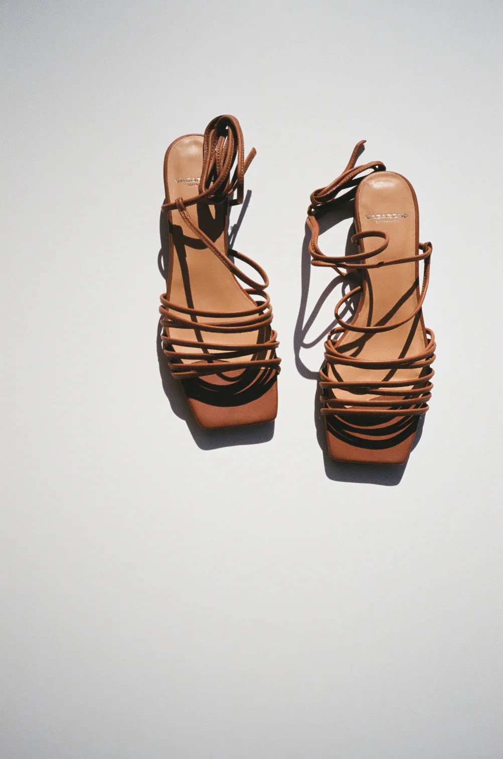 Anni Strappy Sandal - Saddle | Lisa Says Gah
