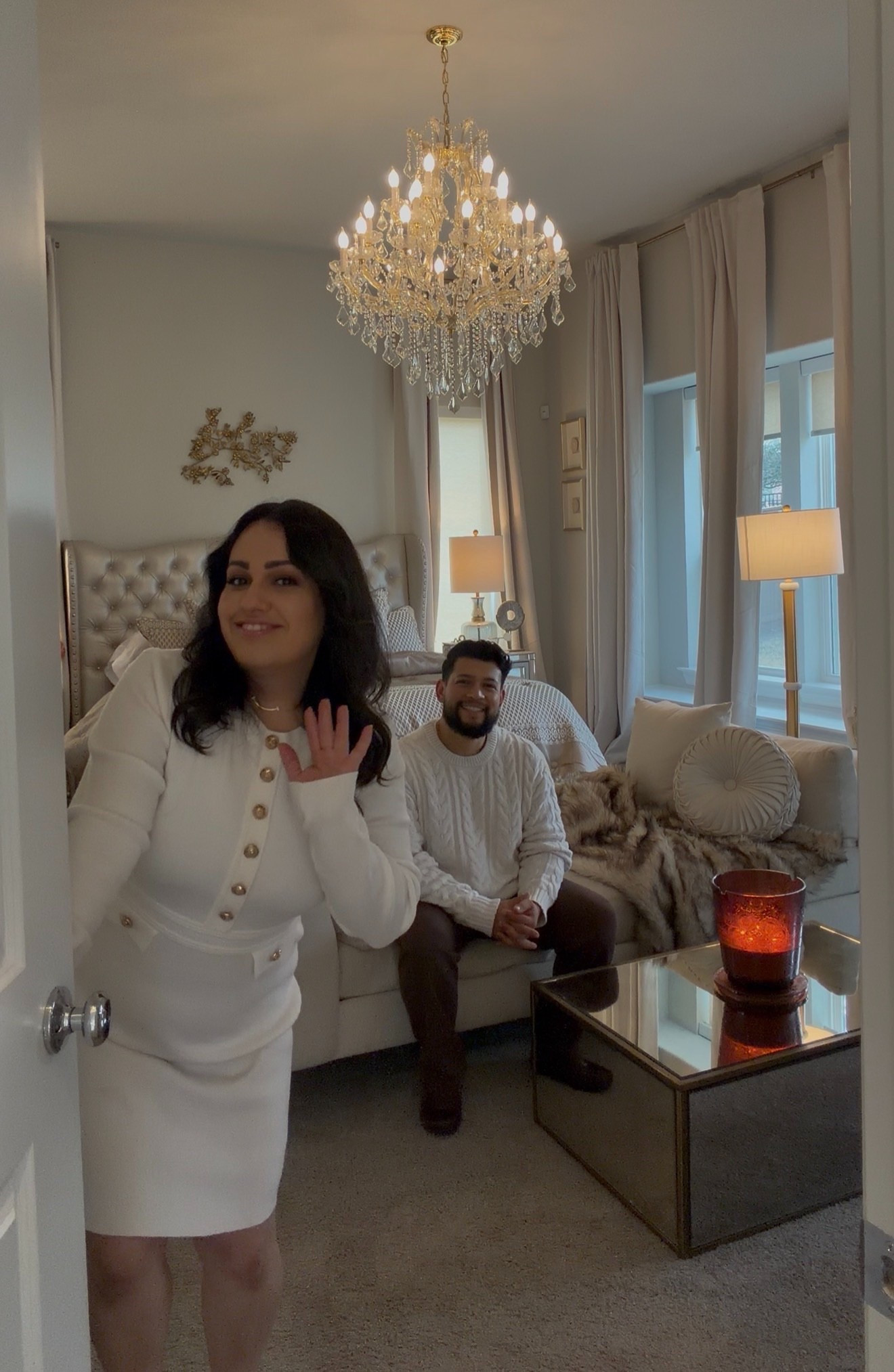 This dress is so comfy and elegant! 

True to size @amazon #amazonfashion 

Alex’s outfit is a new from @target #target