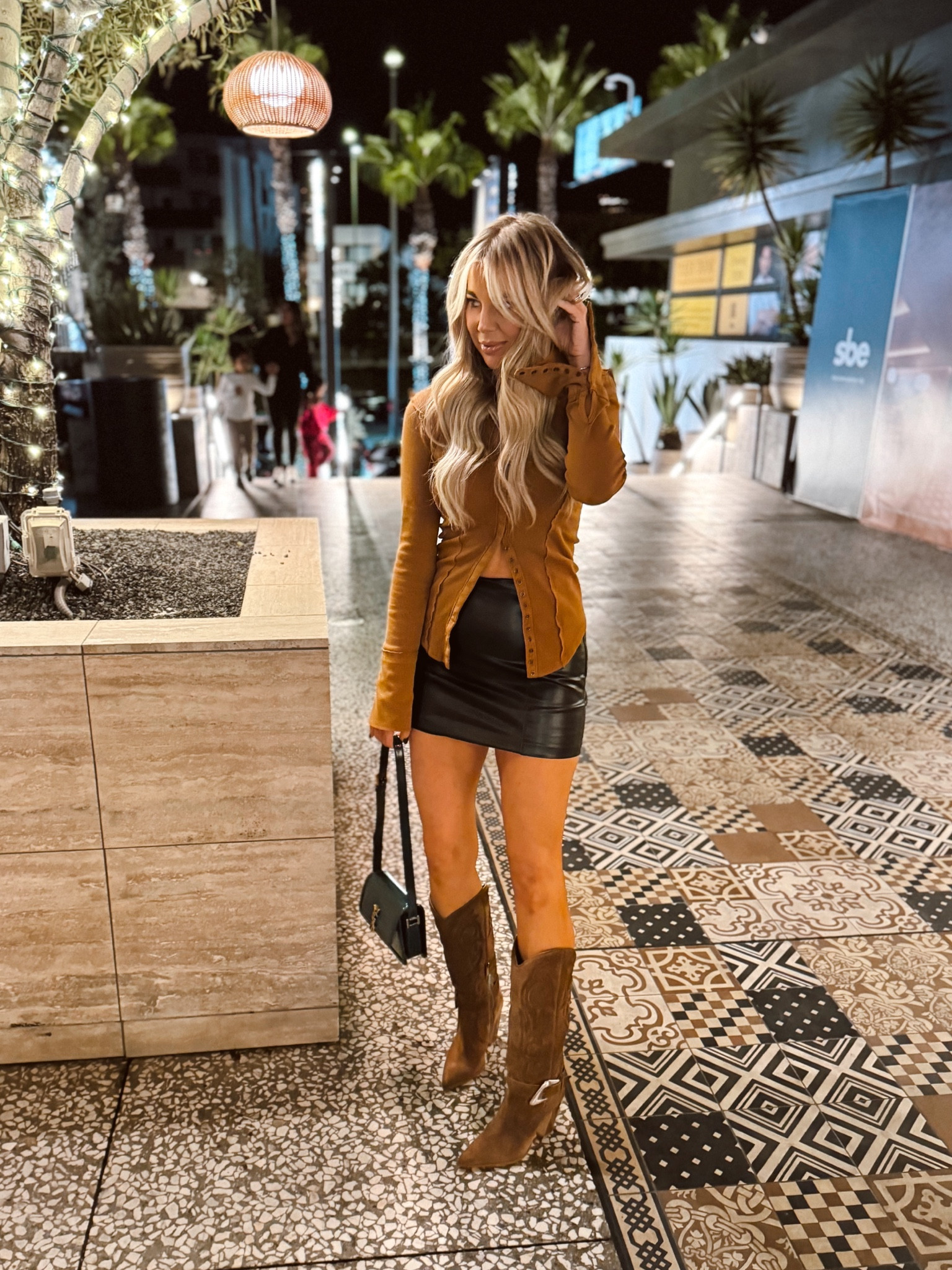Brown & black is my favorite color combo this fall. My free people top is on sale and these Vince camuto boots are amazing! 

#LTKsalealert #LTKstyletip #LTKSeasonal