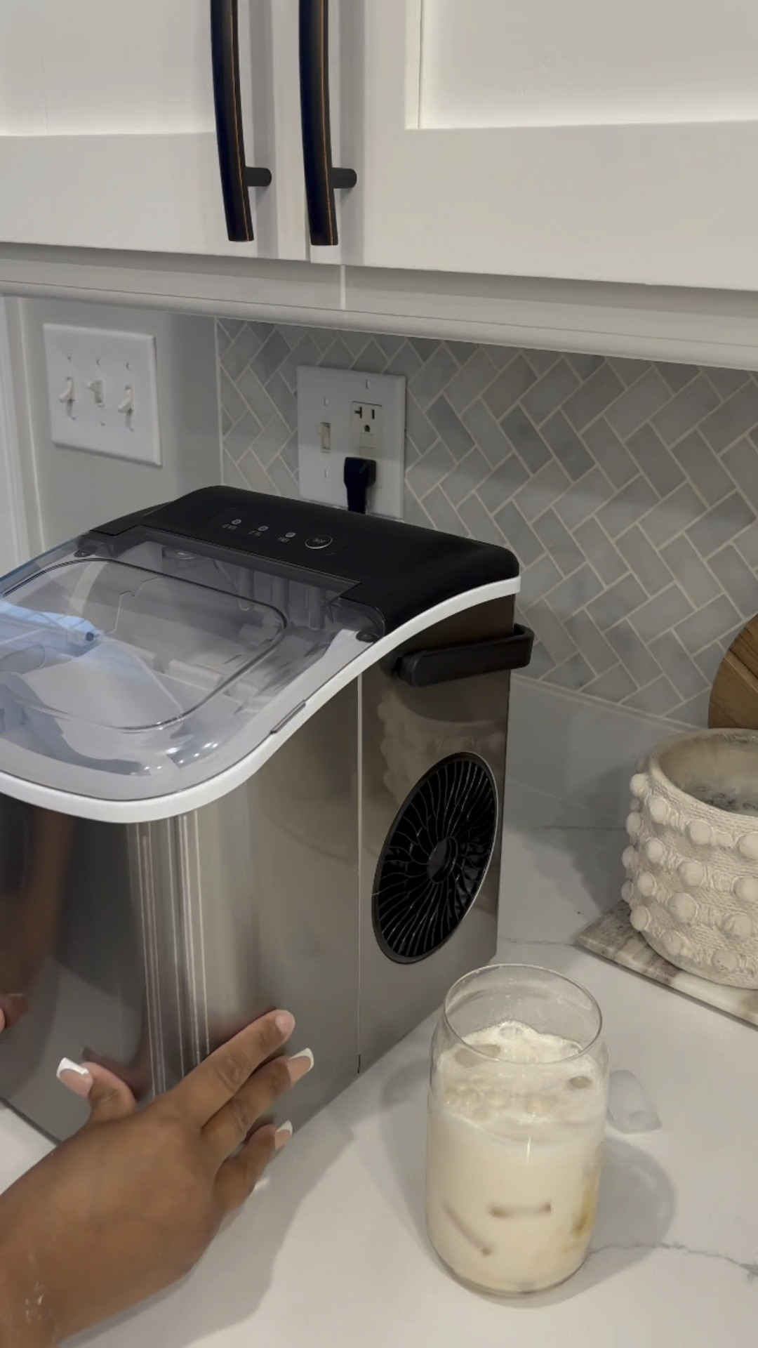  Ice Making Machine 