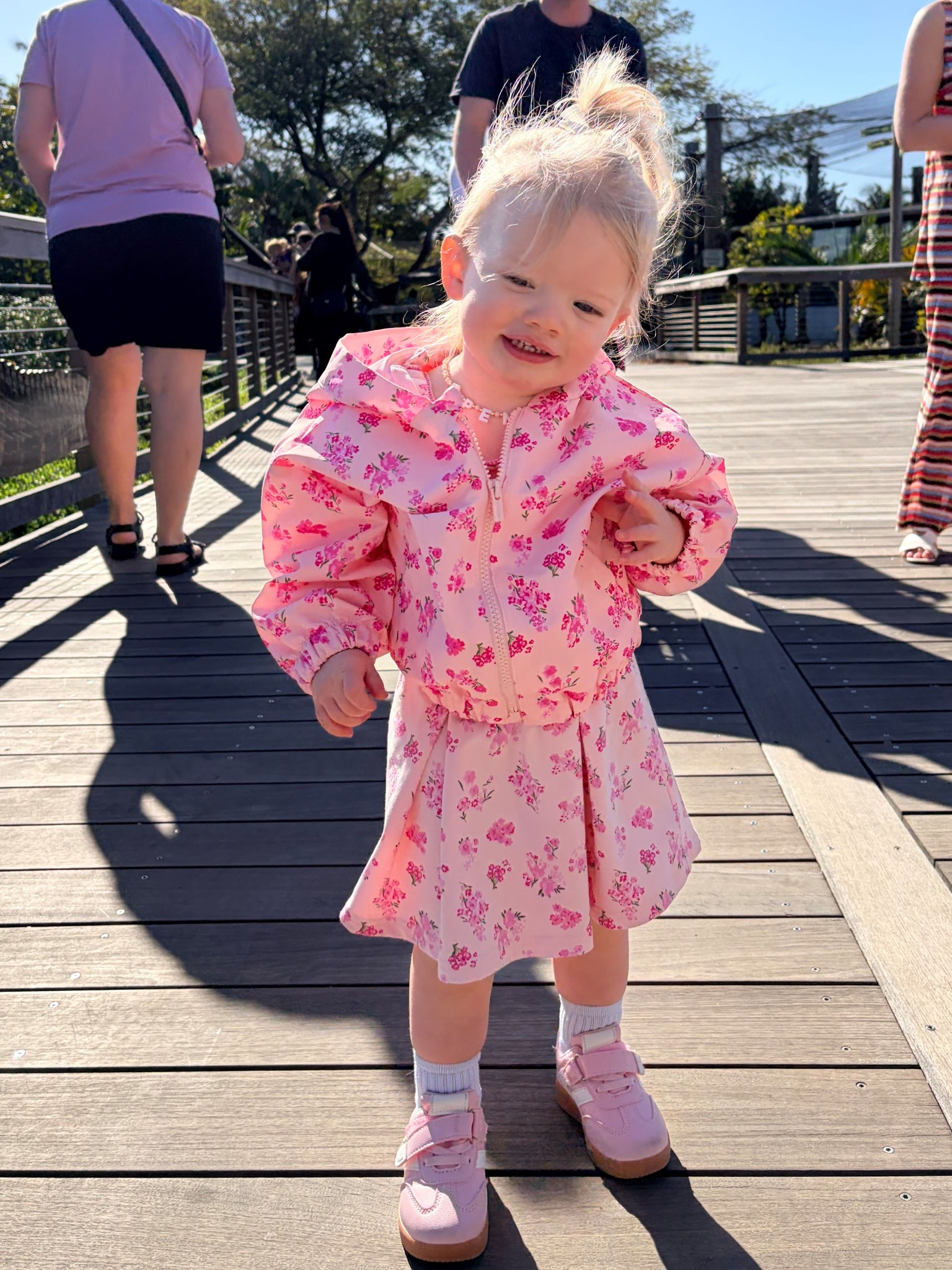 Toddler track jacket, old navy sale

#LTKmomlife #LTKBaby #LTKKids