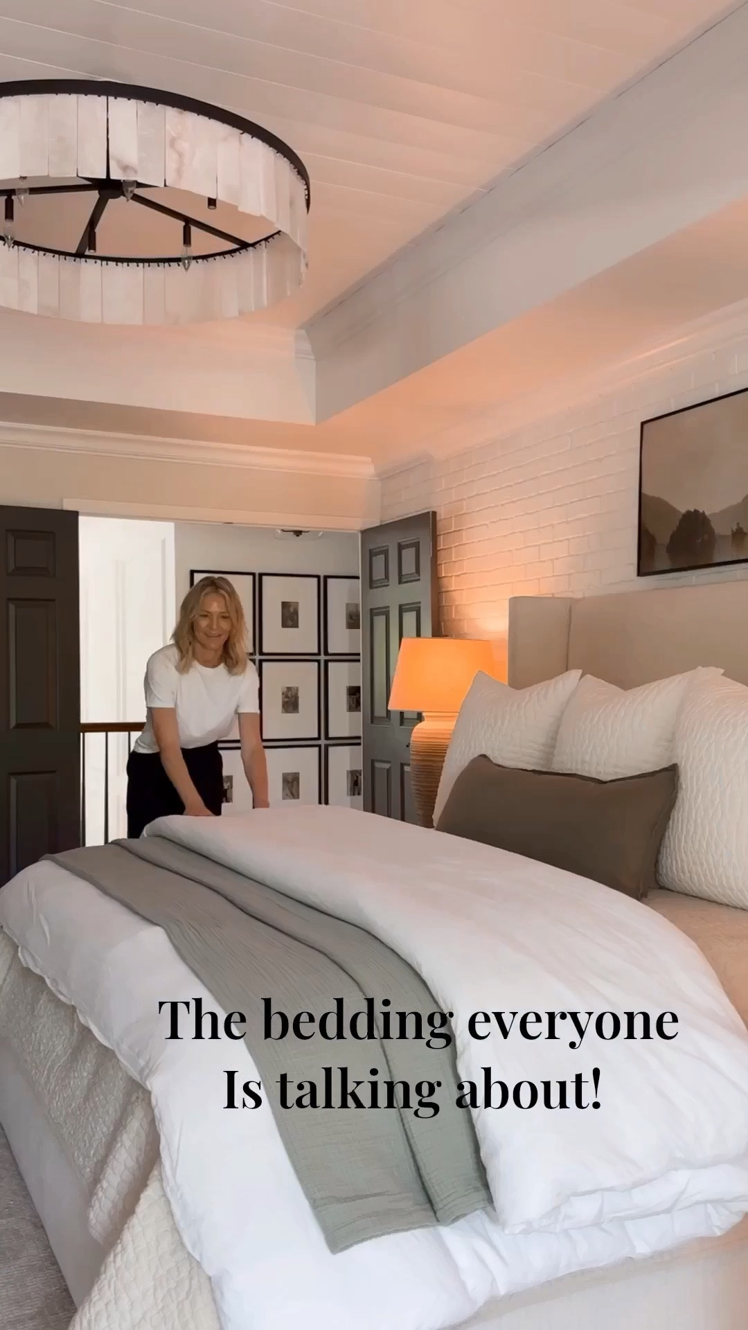 looking for early Spring inspo?! I got you! We all know green is my go to pretty much year round but I especially love it in the early spring when everything starts to bud and bloom. Pairing green with white is such a fresh combination! @onequince #quincepartner 

#LTKSaleAlert #LTKFindsUnder100 #LTKHome