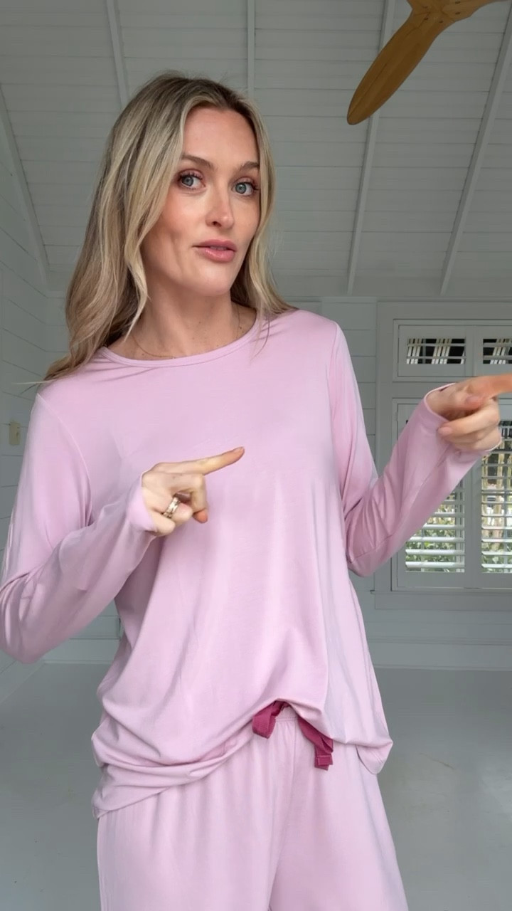 Another new pair of Lake Pajamas! This is the lilac colorway and would
make the perfect gift for any girl in your life! Use code JULIAMXLAKE 🤍

#LTKmorningroutine #LTKootd #LTKGiftGuide